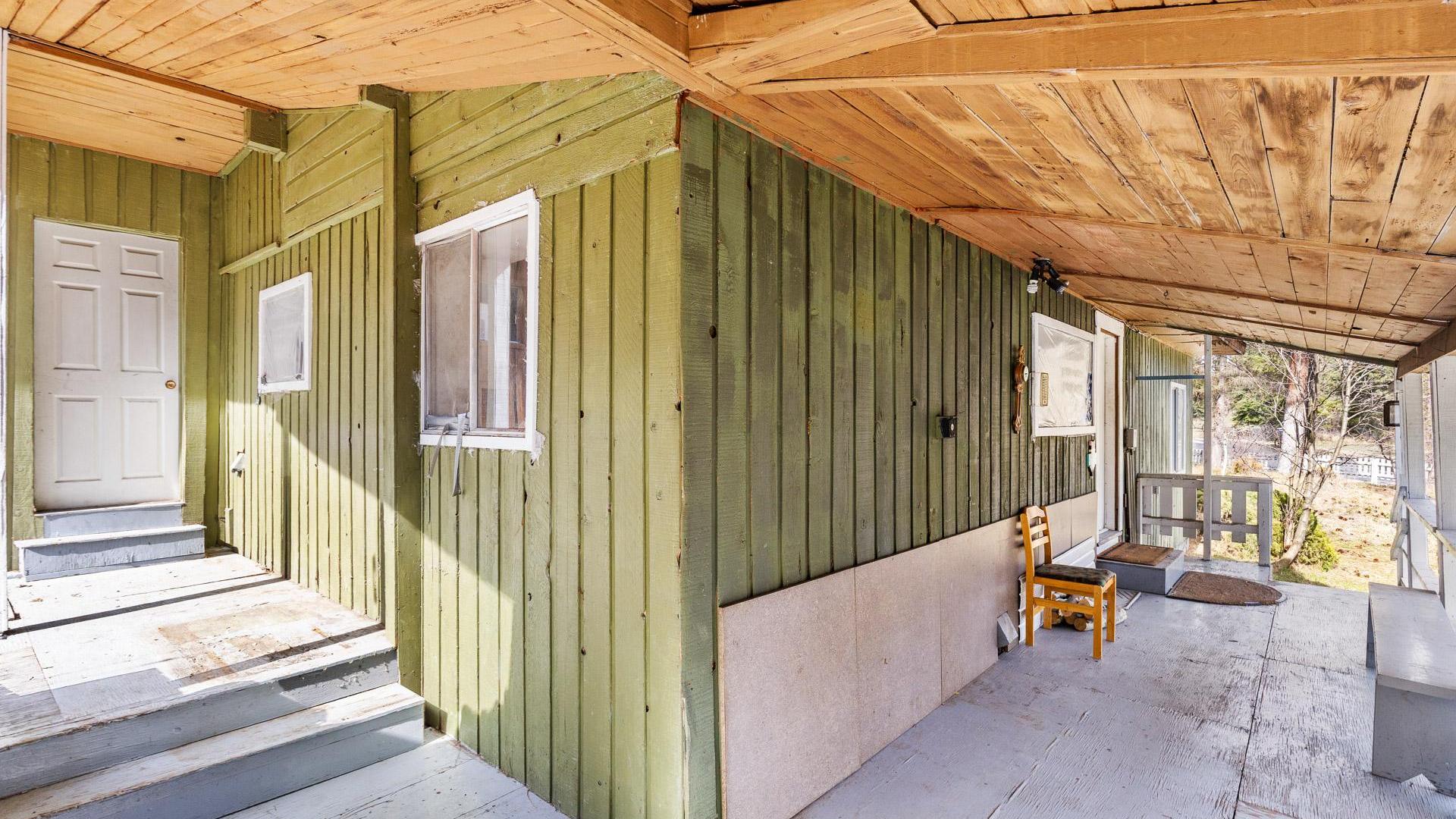 









3525


Mathews

Road,
Kelowna,




BC
V1W 4C6

