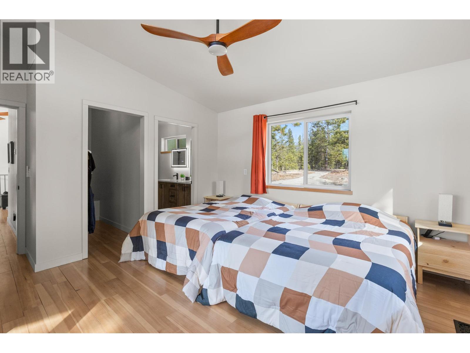 












31 Nine Mile Place

,
Osoyoos,




British Columbia
V0H1V8

