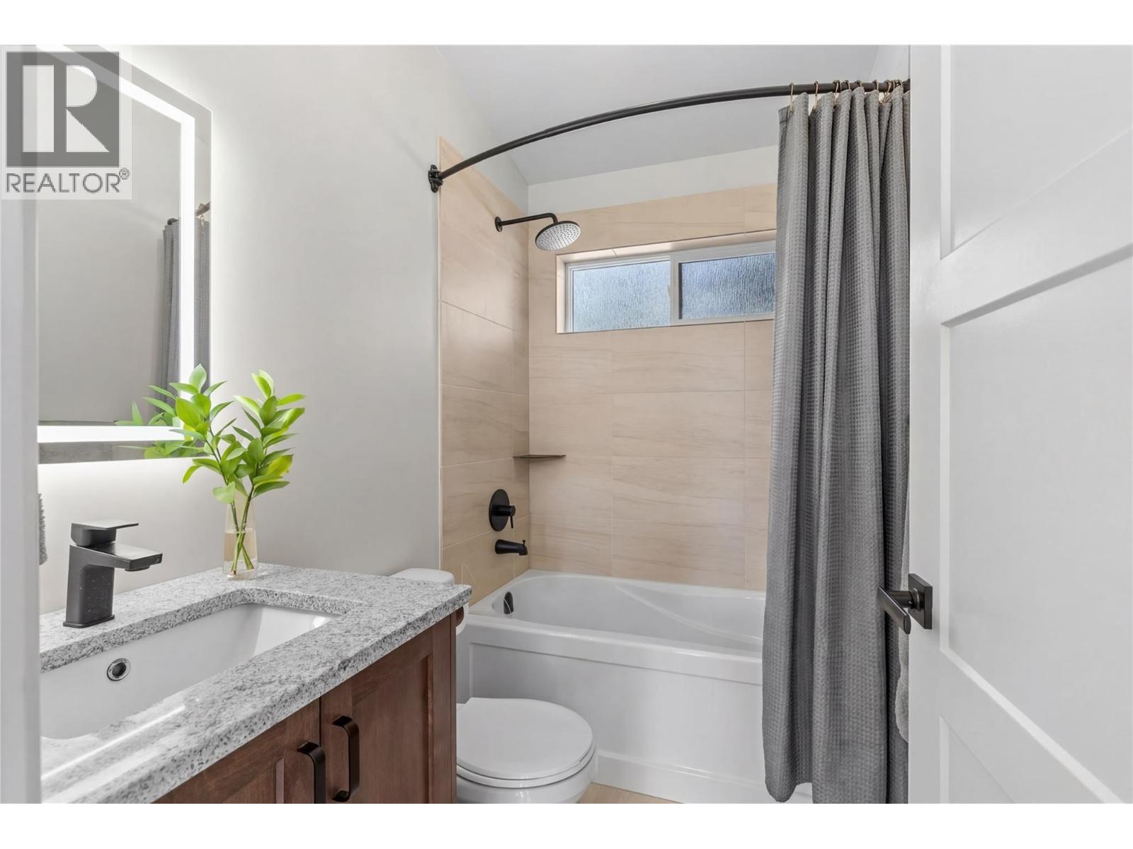 












31 Nine Mile Place

,
Osoyoos,




British Columbia
V0H1V8


