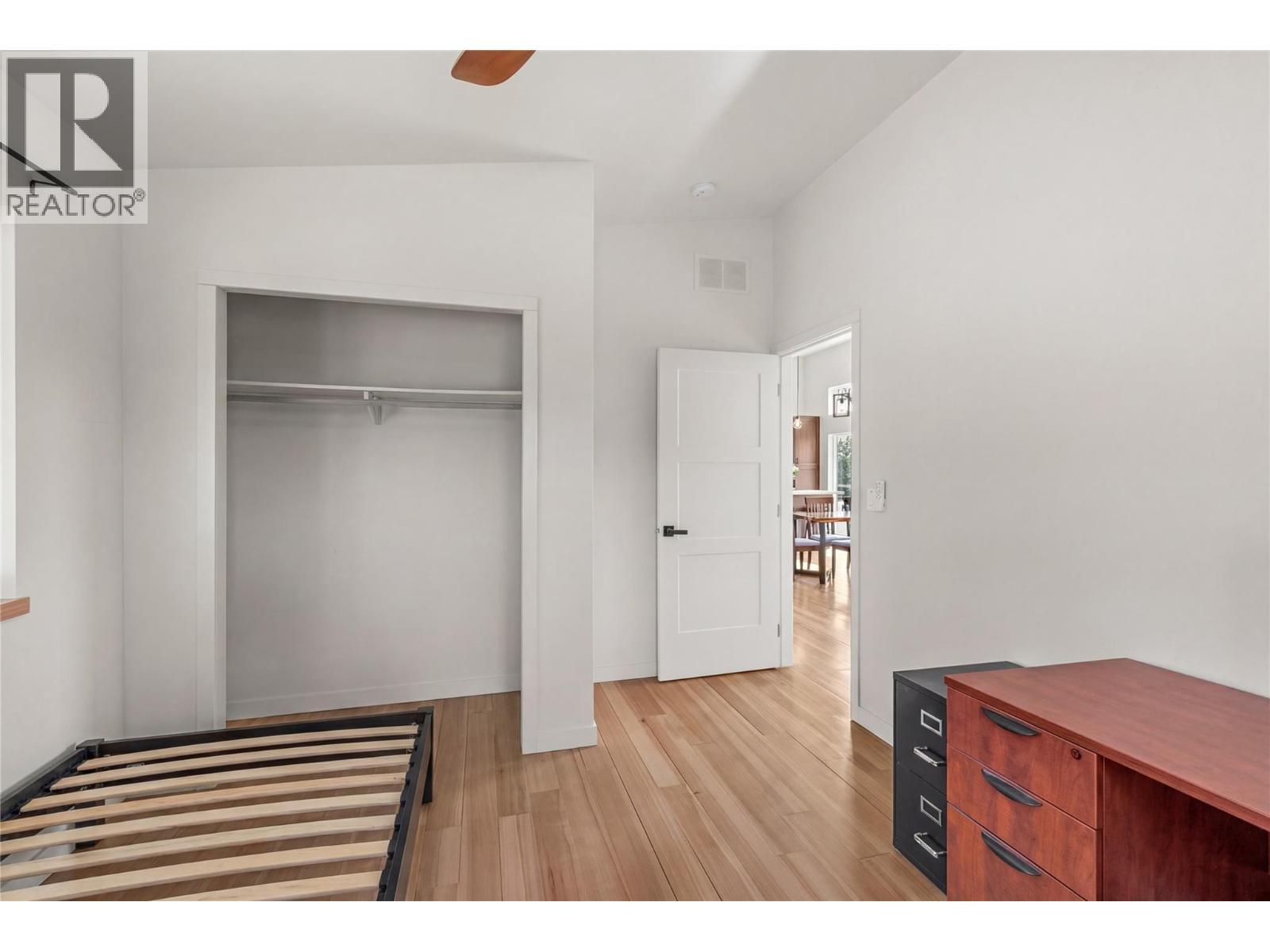 












31 Nine Mile Place

,
Osoyoos,




British Columbia
V0H1V8

