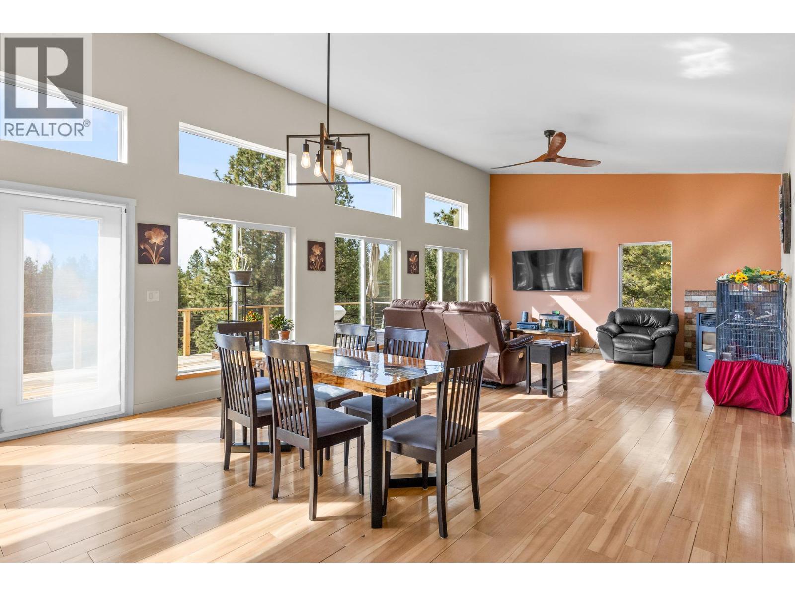 












31 Nine Mile Place

,
Osoyoos,




British Columbia
V0H1V8

