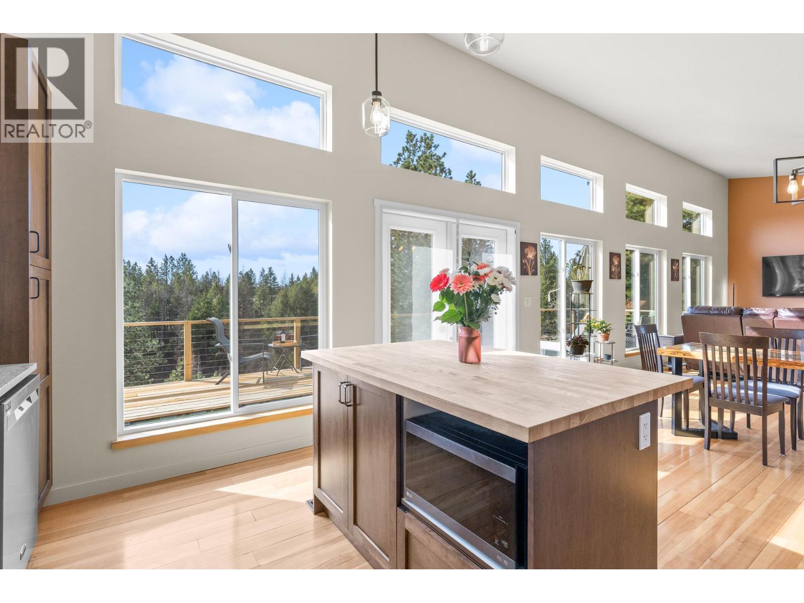 












31 Nine Mile Place

,
Osoyoos,




British Columbia
V0H1V8

