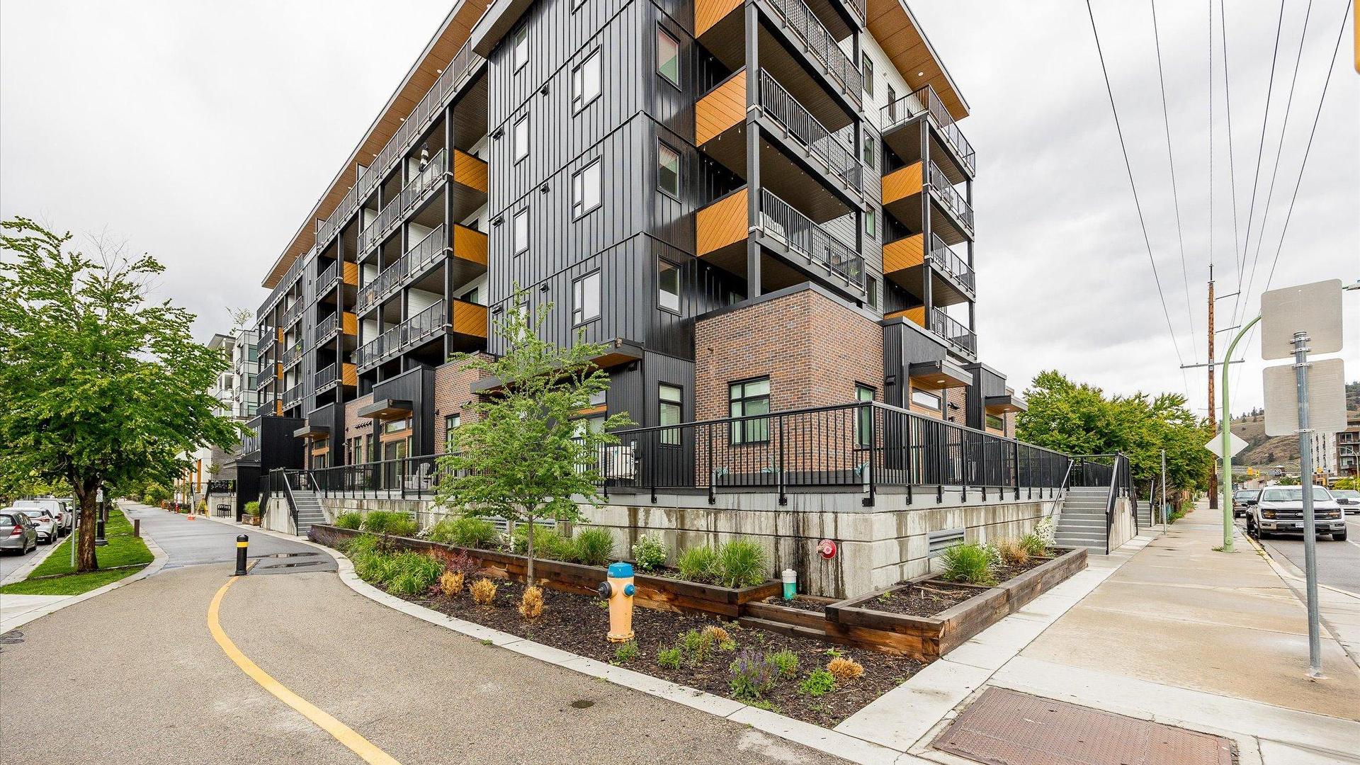









660


Cawston

Avenue, 105B,
Kelowna,




BC
V1Y 9M1

