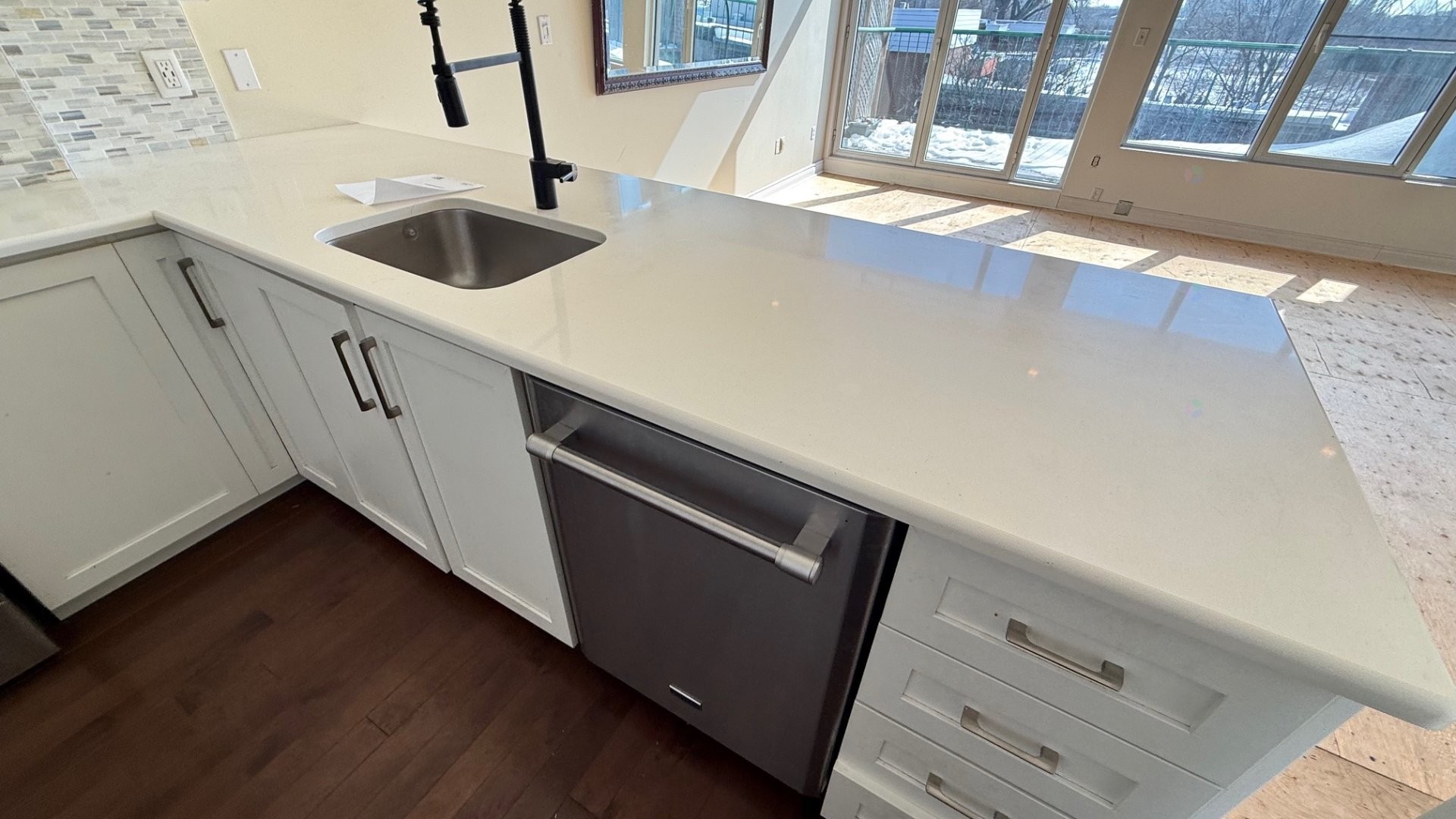 









2801


Rue du Centre

, 332,
Montréal (Le Sud-Ouest),




QC
H3K3C4

