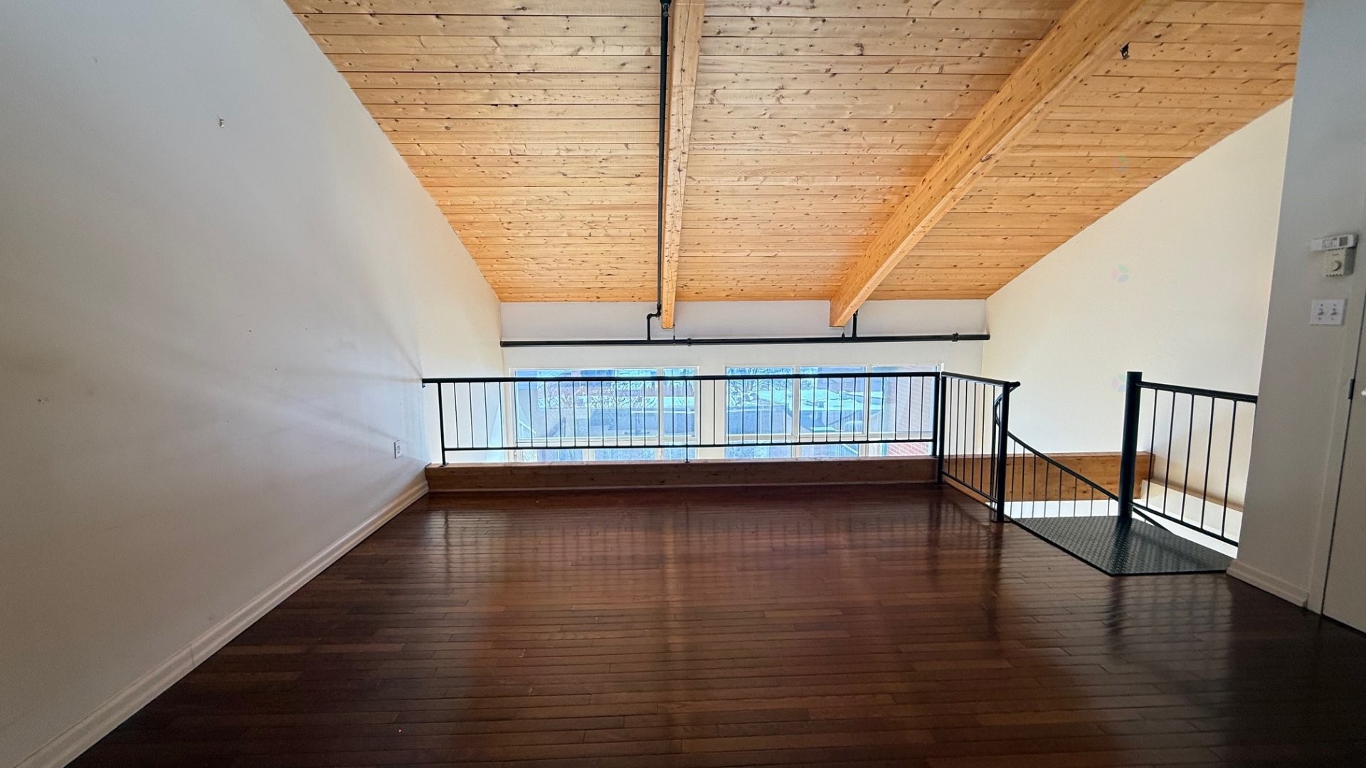 









2801


Rue du Centre

, 332,
Montréal (Le Sud-Ouest),




QC
H3K3C4

