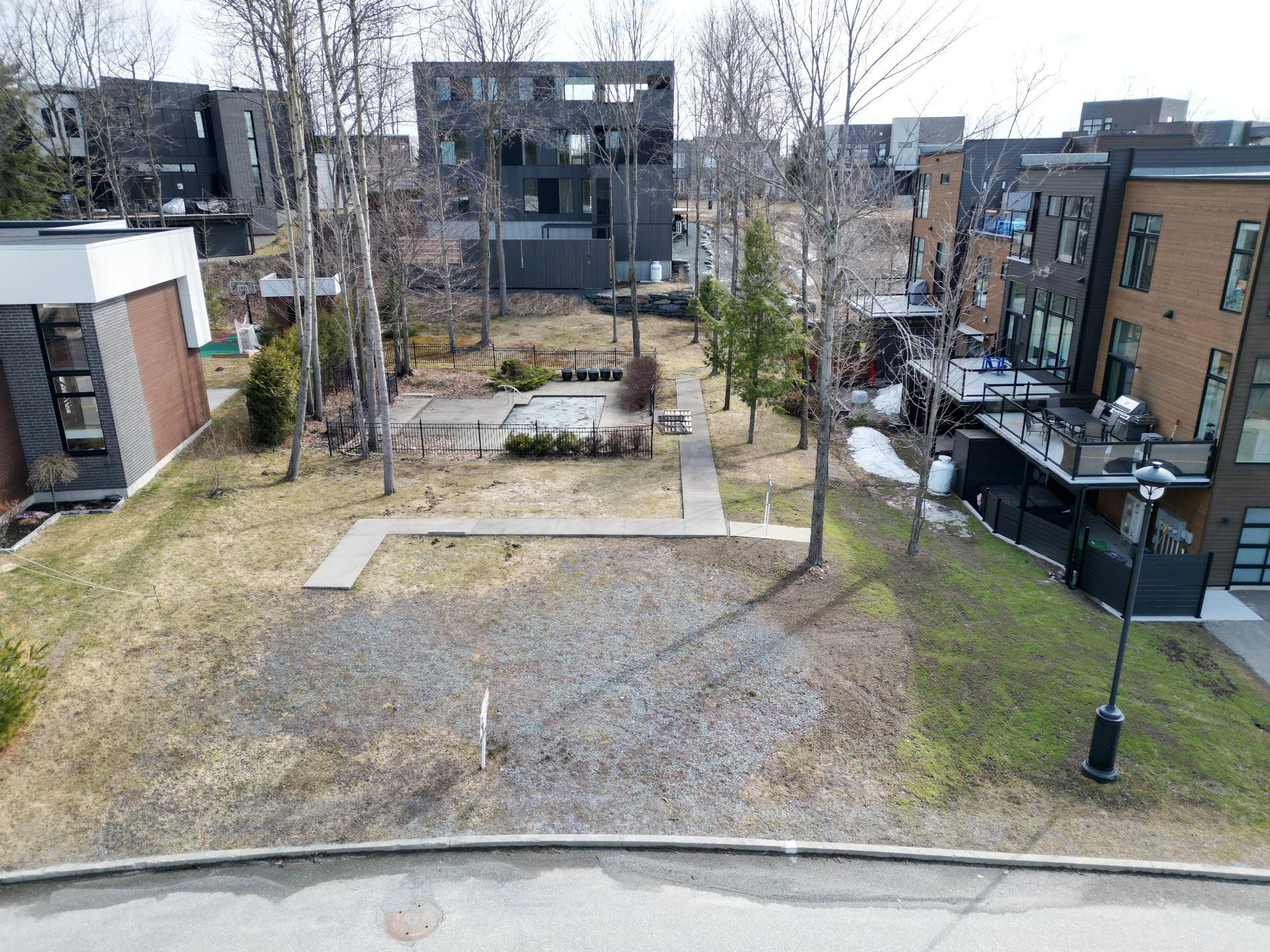 












Rue du Chardonnay

,
Sherbrooke (Les Nations),







QC
J1L0G1

