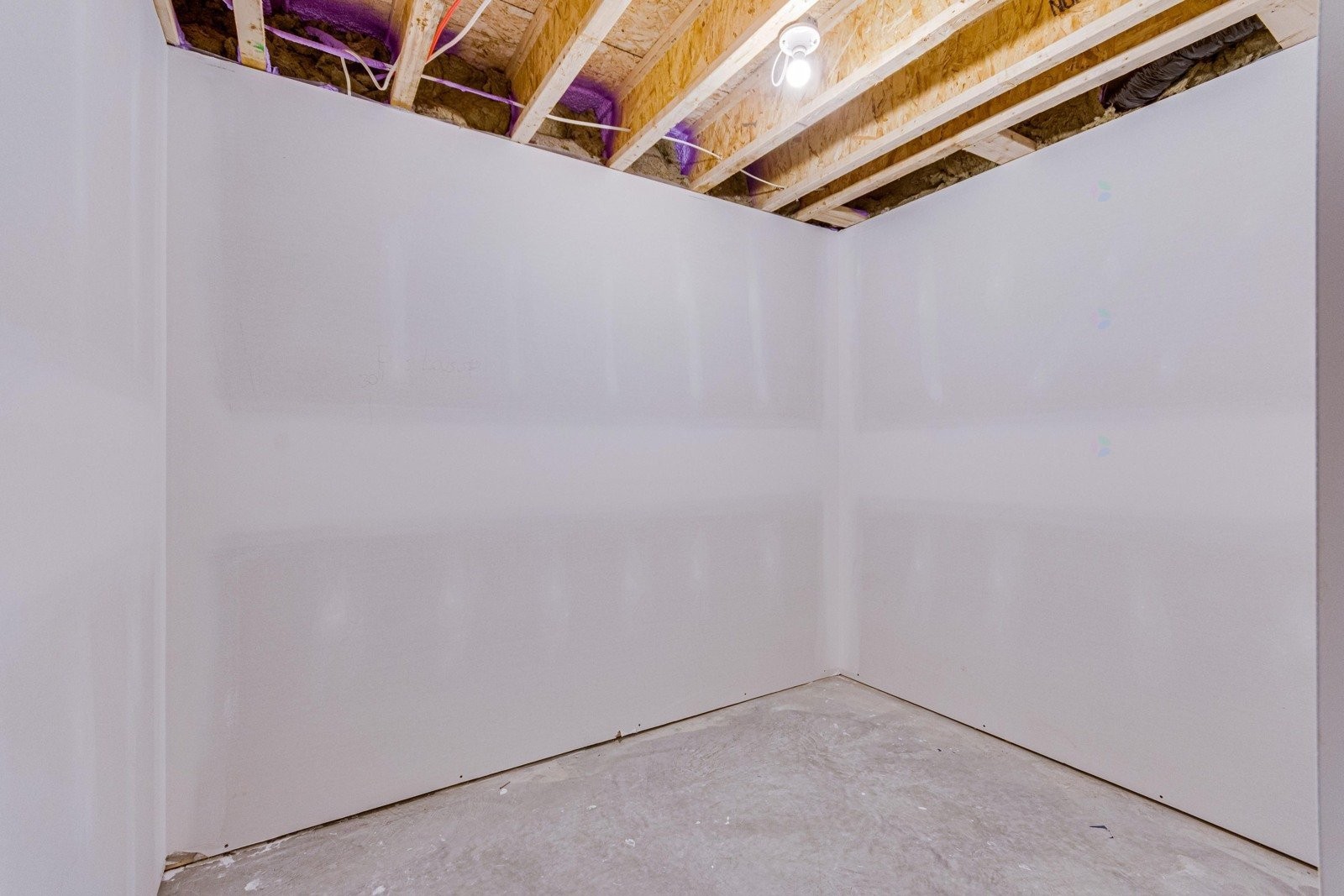 









15


Ch. du Sous-Bois

,
Bowman,




QC
J0X3C0

