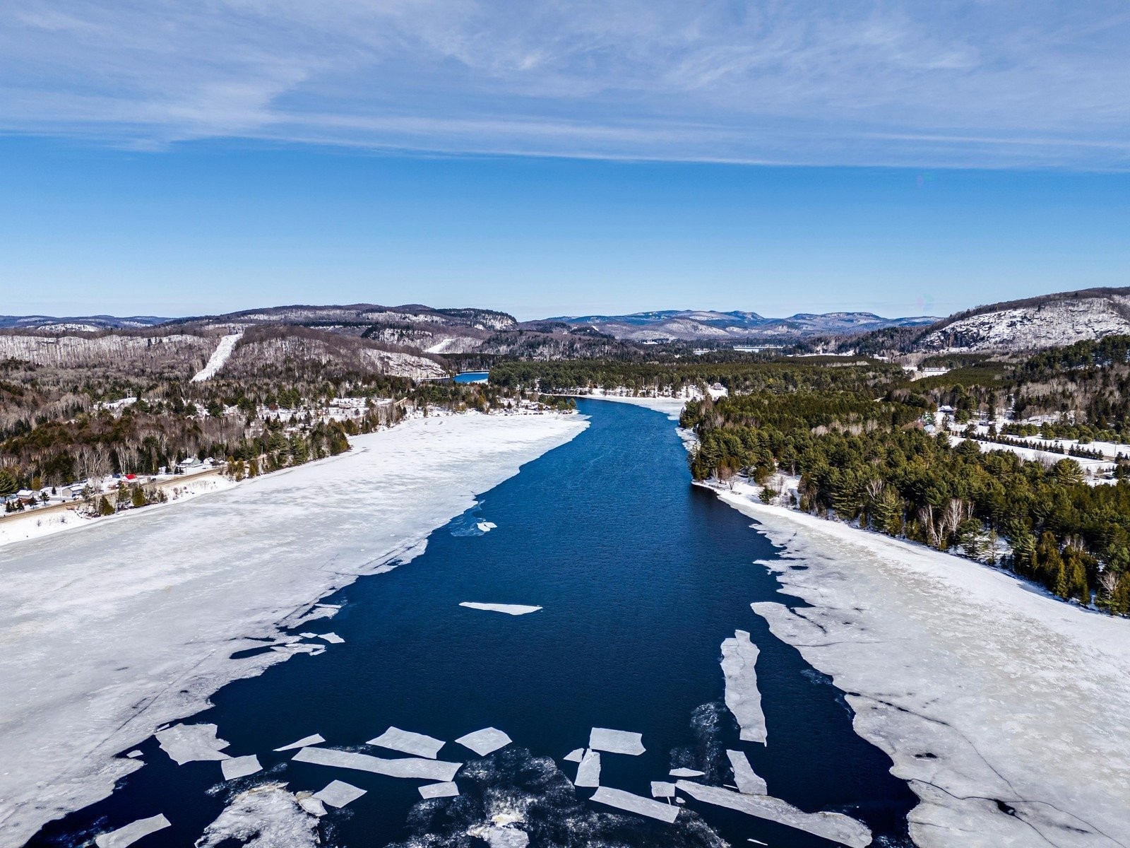 









15


Ch. du Sous-Bois

,
Bowman,




QC
J0X3C0

