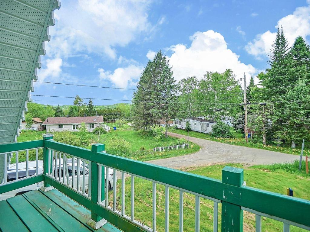 









9


Ch. McMullin

,
Val-des-Monts,




QC
J8N2S5

