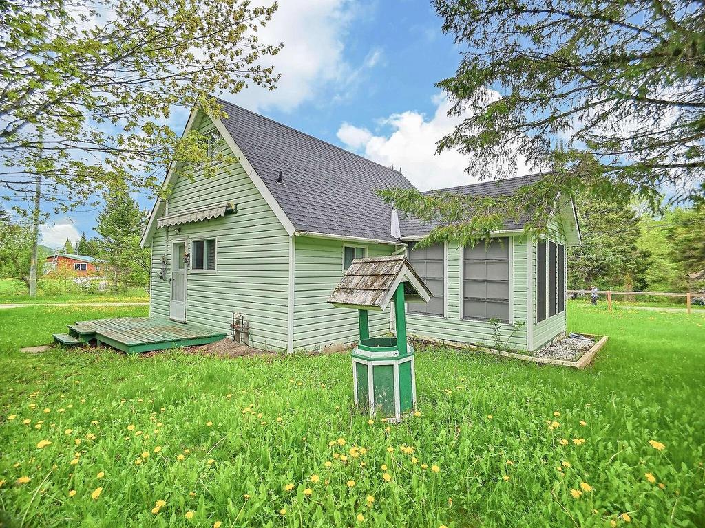 









9


Ch. McMullin

,
Val-des-Monts,




QC
J8N2S5


