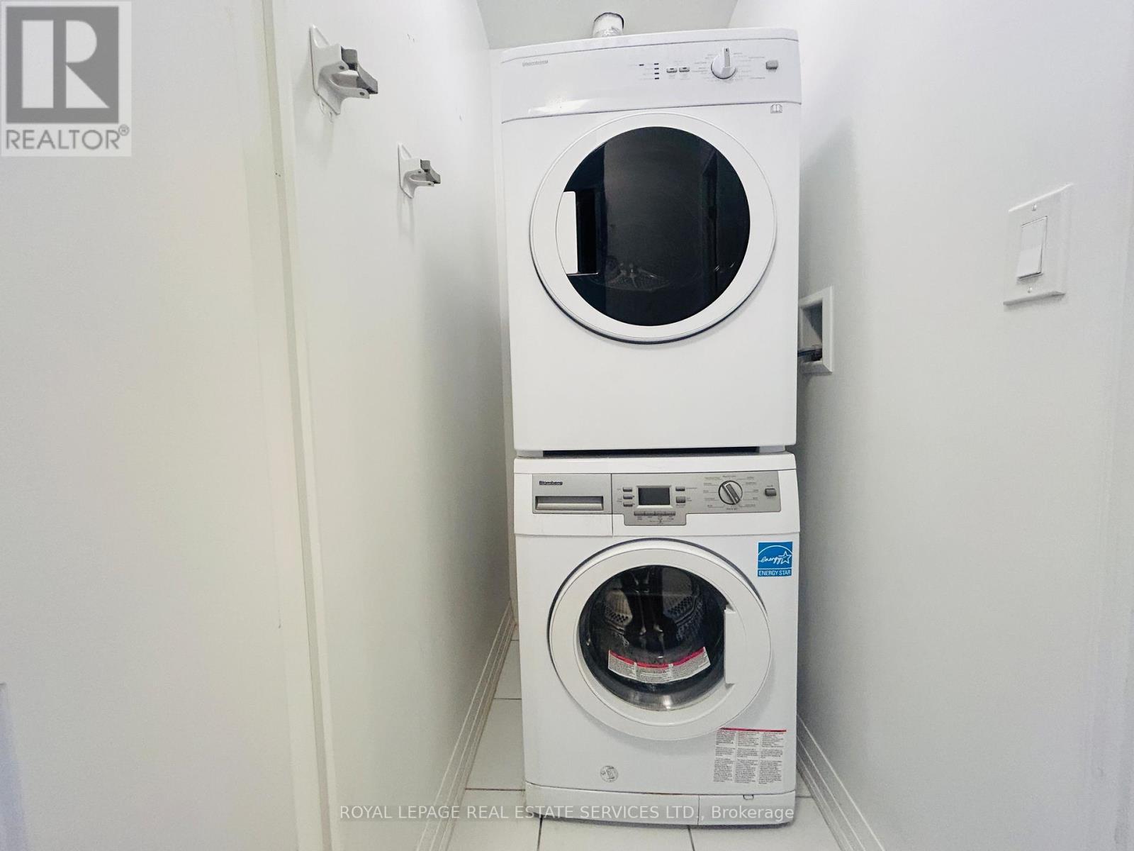 












506 - 59 ANNIE CRAIG DRIVE

,
Toronto,




Ontario
M8V0C4

