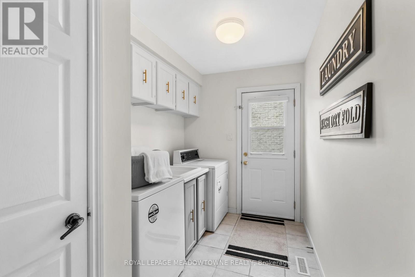 












790 CHILDS DRIVE

,
Milton,




Ontario
L9T4J2

