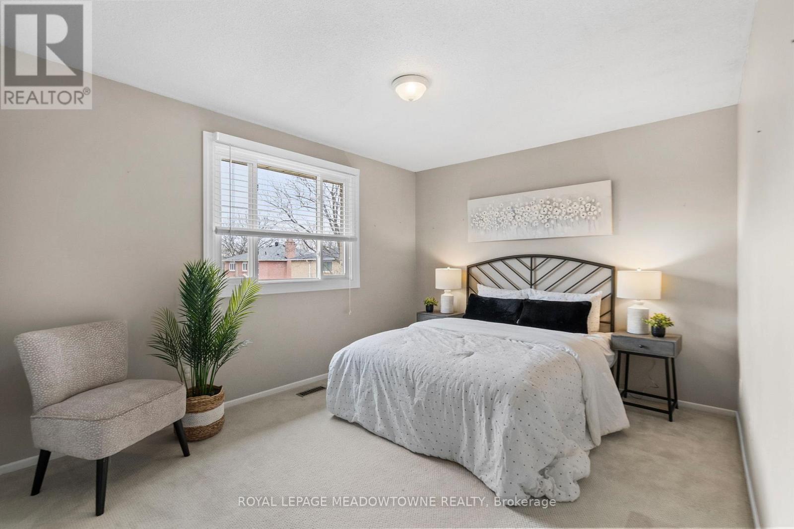 












790 CHILDS DRIVE

,
Milton,




Ontario
L9T4J2

