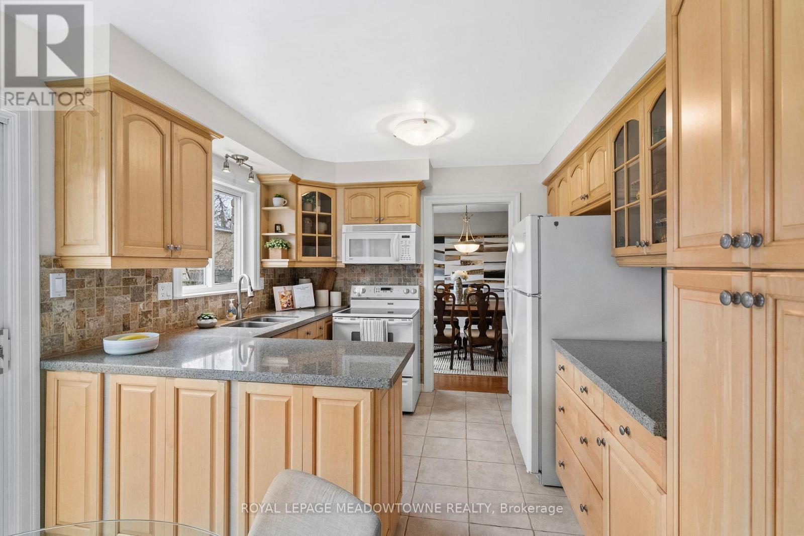 












790 CHILDS DRIVE

,
Milton,




Ontario
L9T4J2

