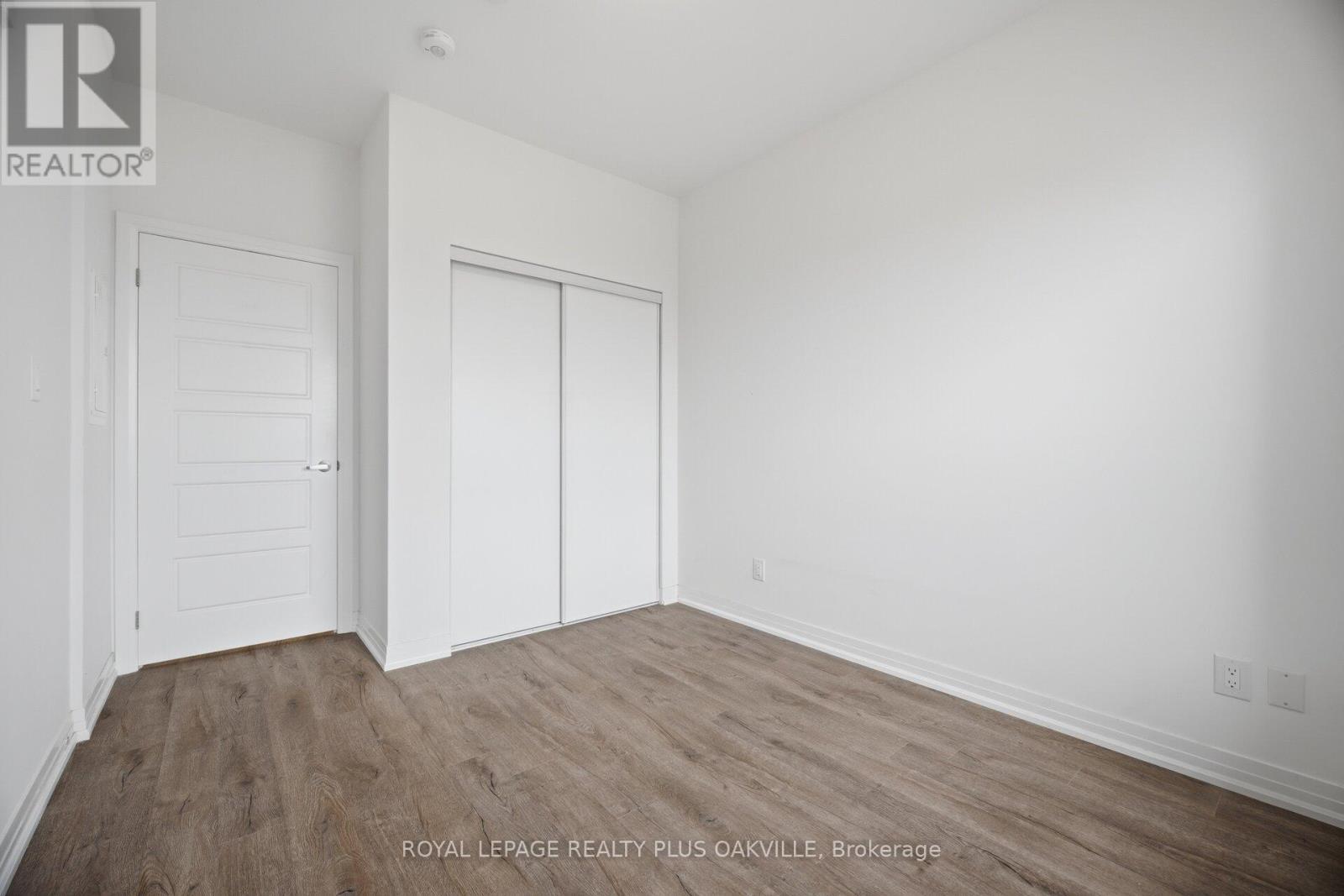 












407 - 3285 CARDING MILL TRAIL

,
Oakville,




Ontario
L6M1S1

