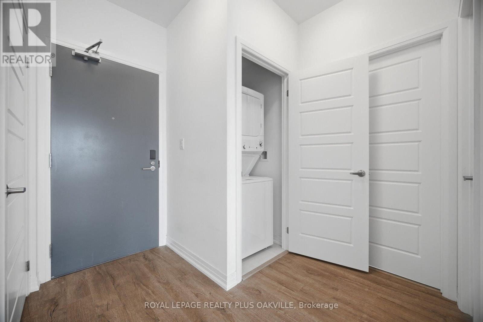 












407 - 3285 CARDING MILL TRAIL

,
Oakville,




Ontario
L6M1S1

