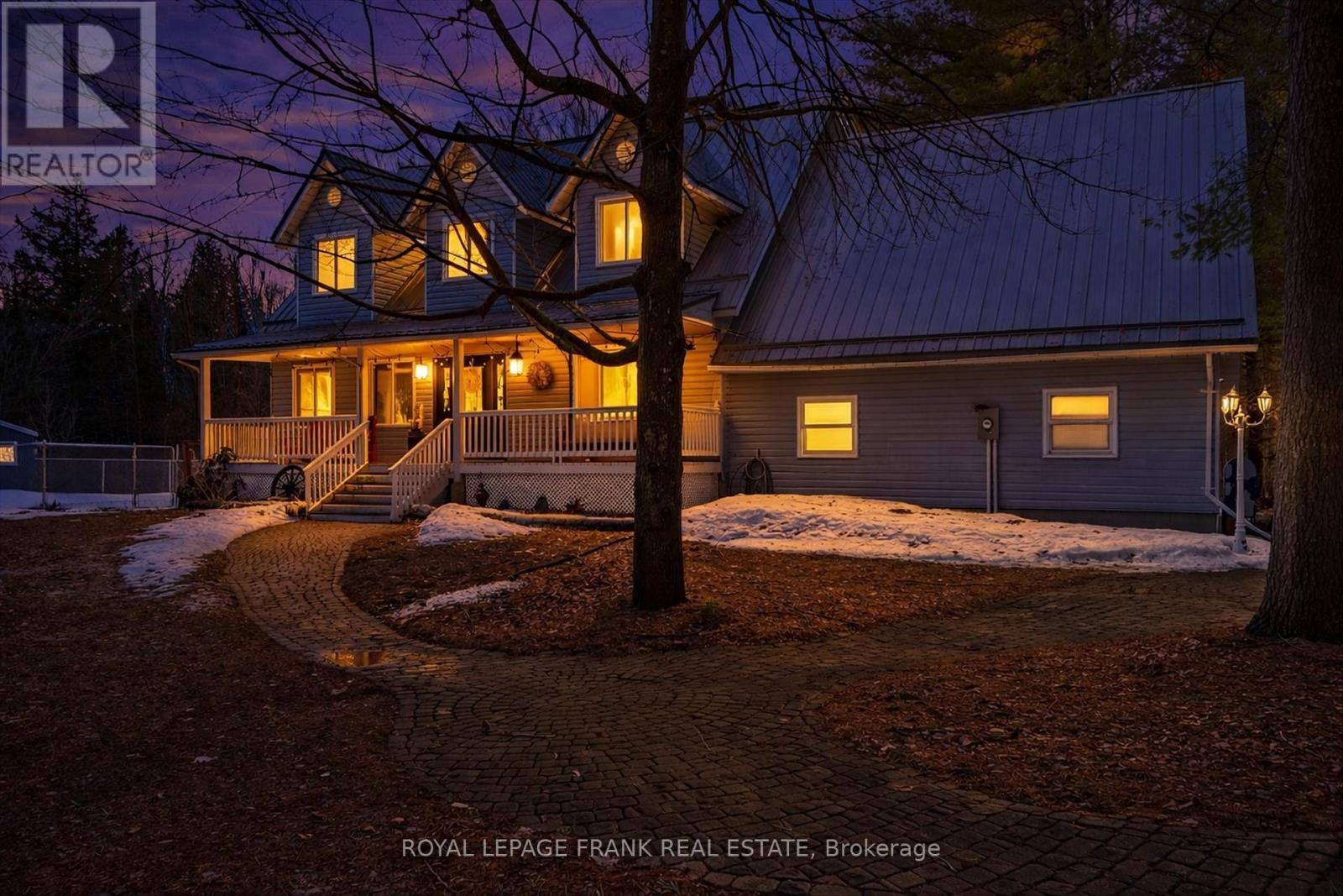 












177 FLINTON ROAD

,
Tweed (Elzevir (Twp)),




Ontario
K0K3J0

