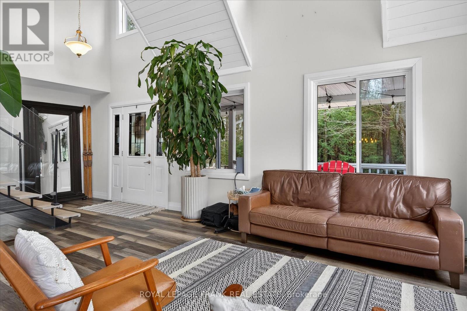 












177 FLINTON ROAD

,
Tweed (Elzevir (Twp)),




Ontario
K0K3J0

