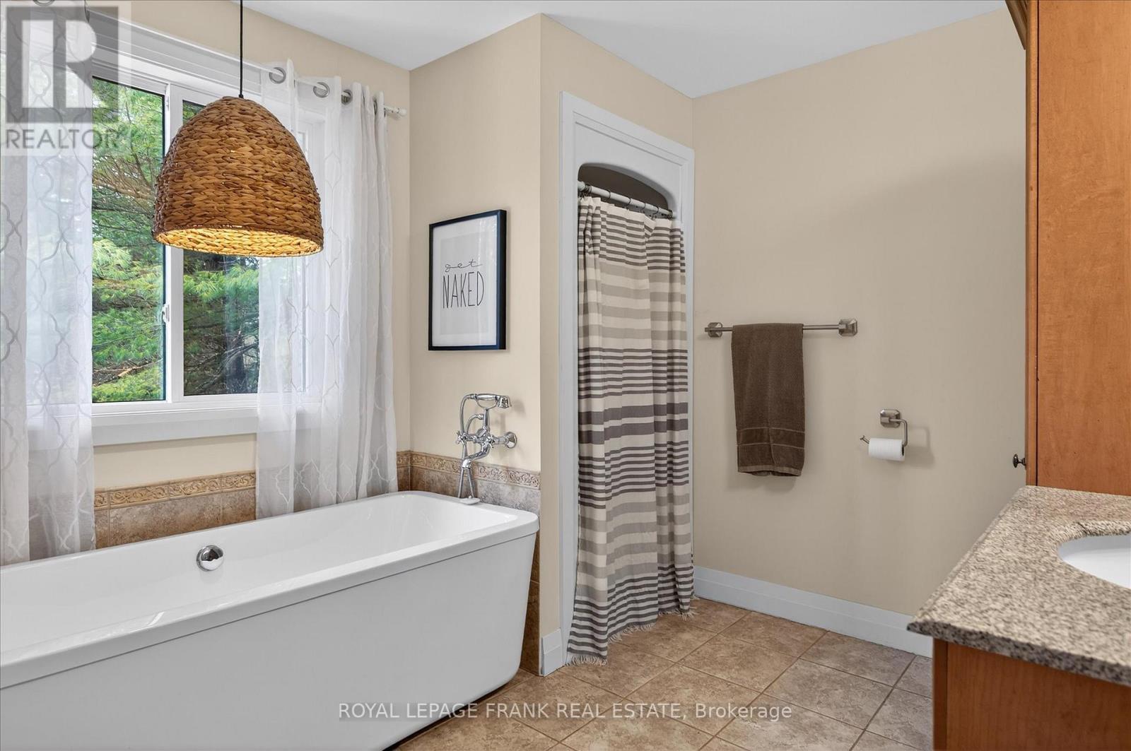 












177 FLINTON ROAD

,
Tweed (Elzevir (Twp)),




Ontario
K0K3J0

