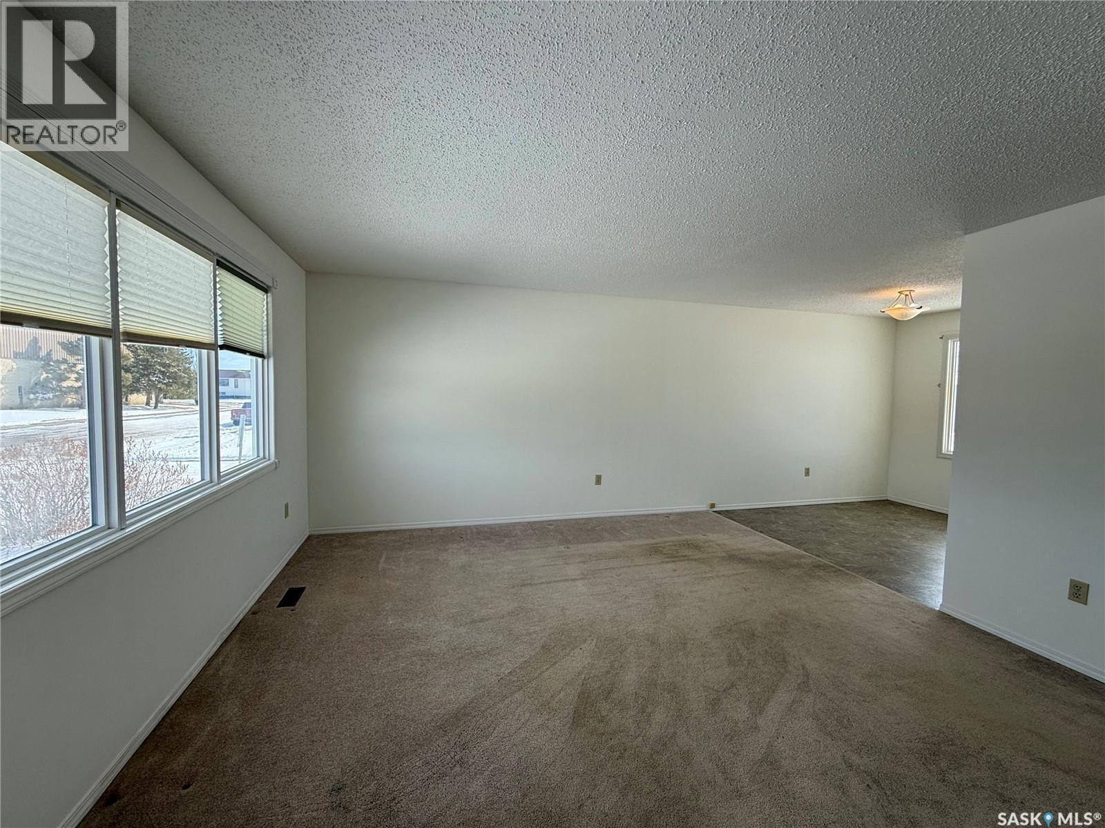 












970 Larson CRESCENT

,
Eston,




Saskatchewan
S0L1A0

