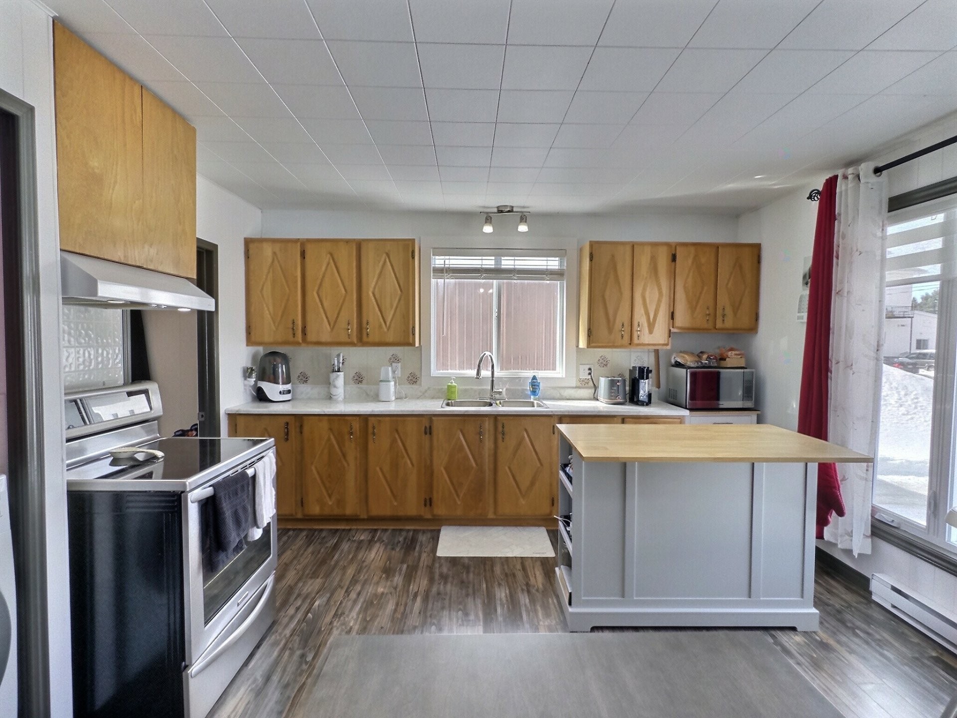 









1


Rue Arpin E.

,
Laverlochère-Angliers,




QC
J0Z2P0

