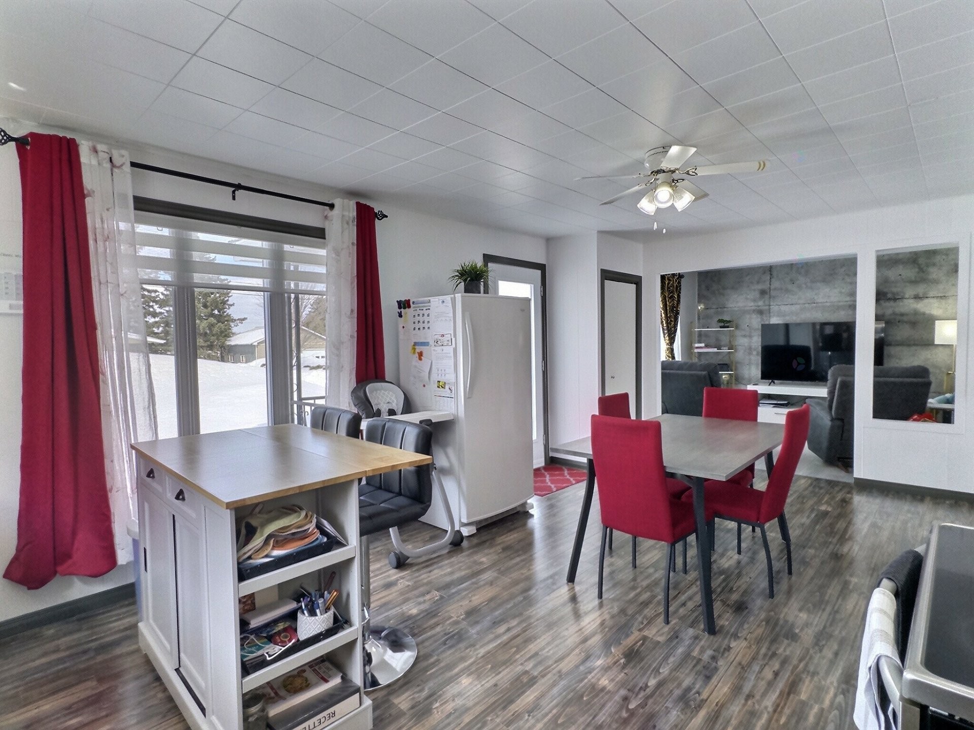 









1


Rue Arpin E.

,
Laverlochère-Angliers,




QC
J0Z2P0

