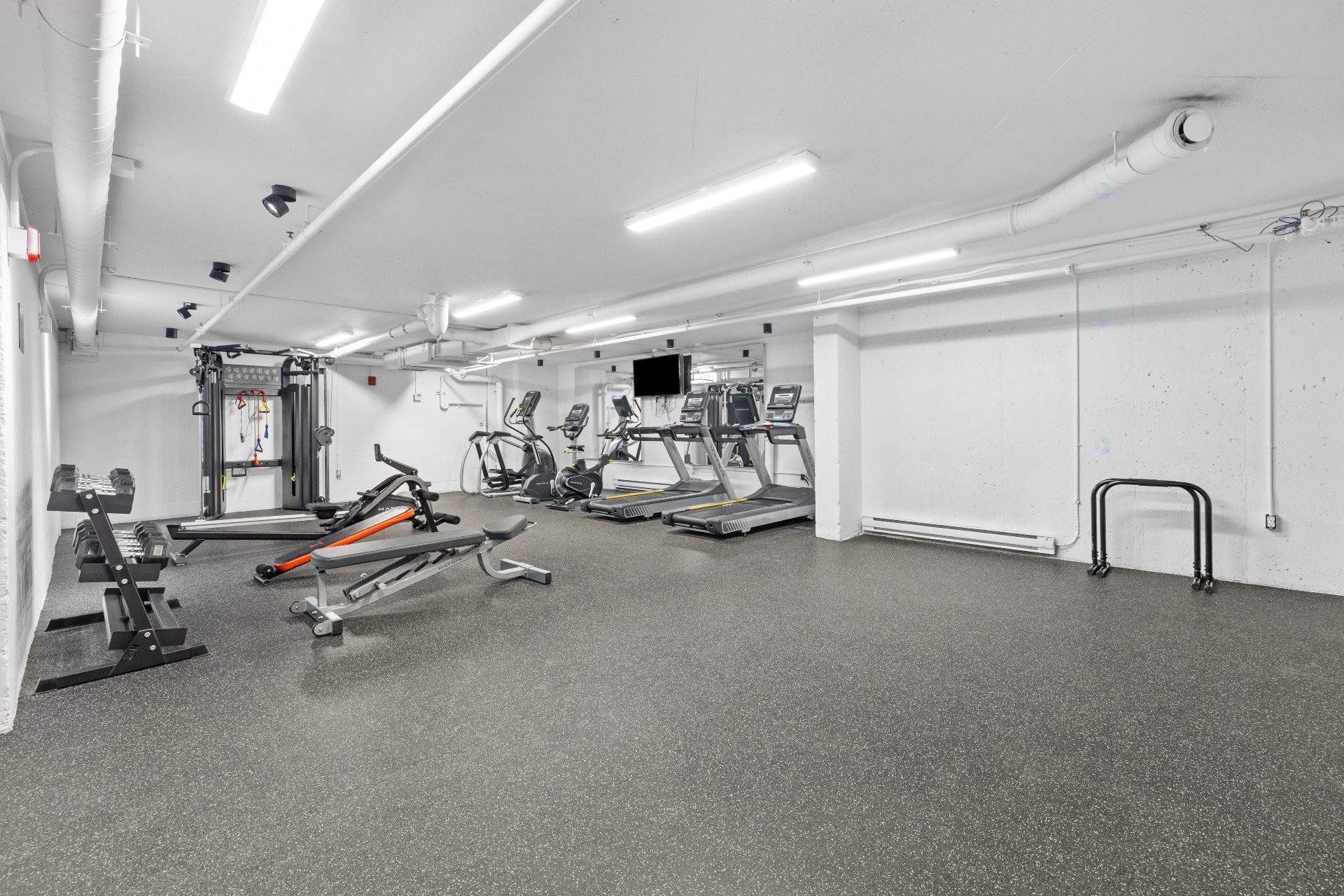 









250


Boul. Hymus

, 605,
Pointe-Claire,




QC
H9R0G6

