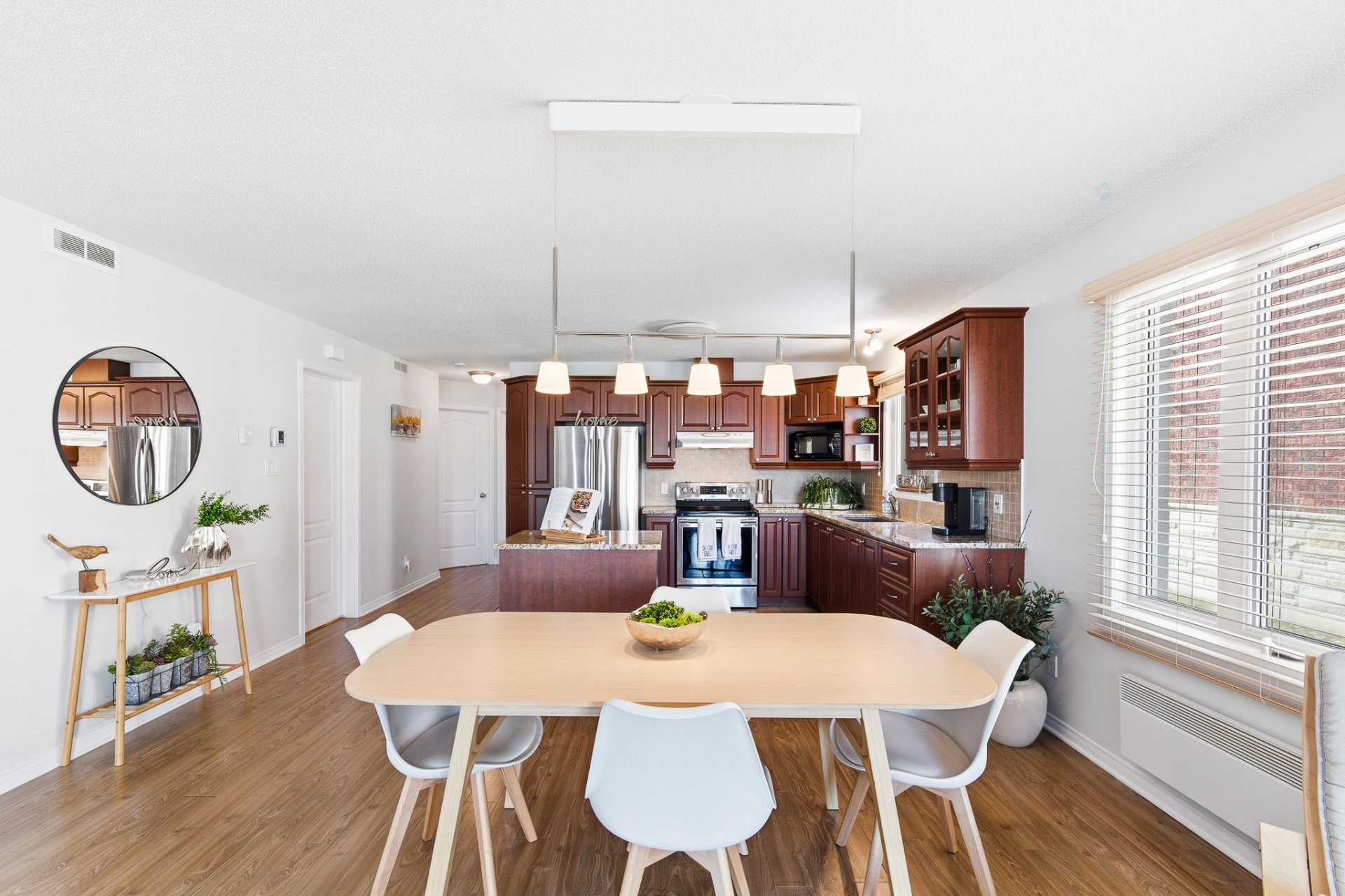 









849

 - 2


Boul. de la Cité

,
Gatineau (Gatineau),




QC
J8R0G6

