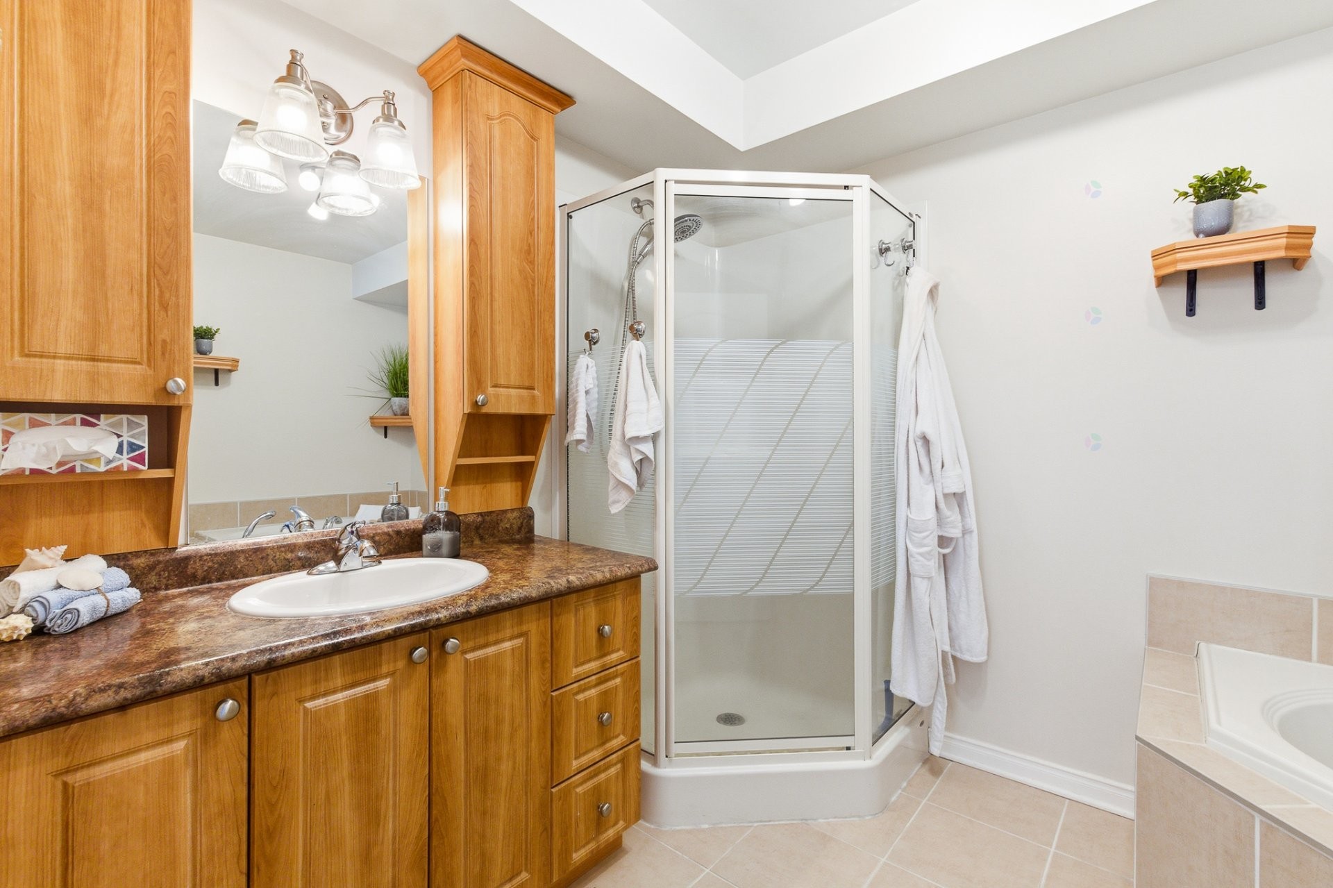 









849

 - 2


Boul. de la Cité

,
Gatineau (Gatineau),




QC
J8R0G6

