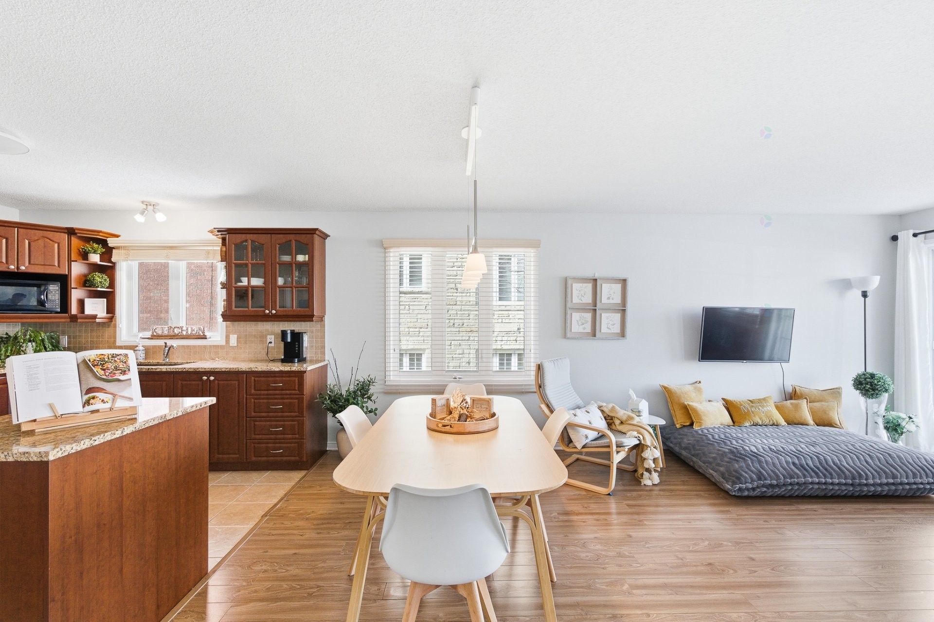 









849

 - 2


Boul. de la Cité

,
Gatineau (Gatineau),




QC
J8R0G6

