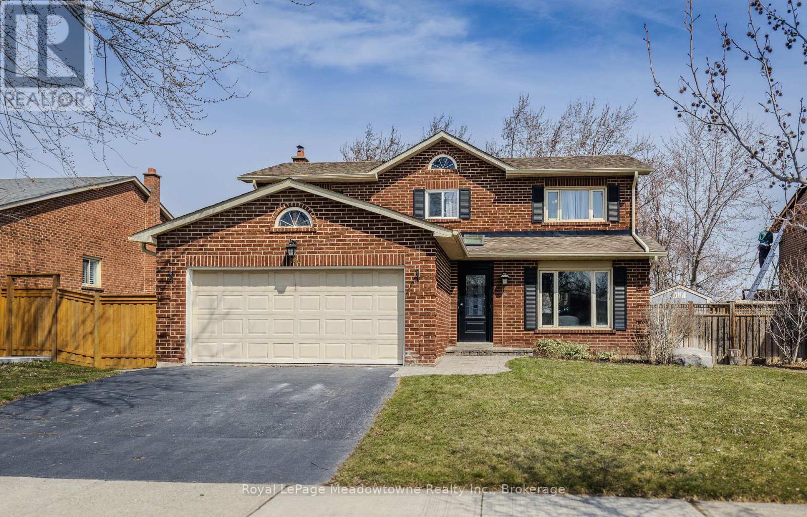 












740 ROBERTSON CRESCENT

,
Milton (TM Timberlea),




Ontario
L9T4W4

