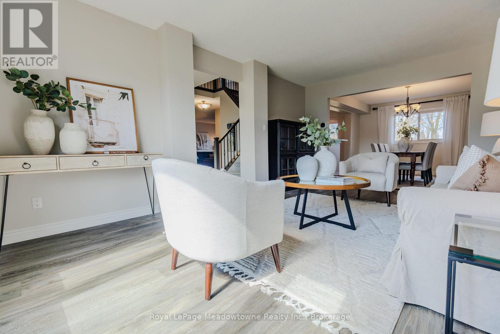 












740 ROBERTSON CRESCENT

,
Milton (TM Timberlea),




Ontario
L9T4W4

