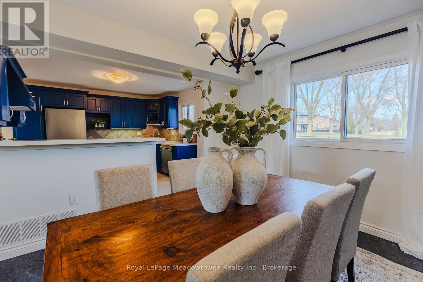 












740 ROBERTSON CRESCENT

,
Milton (TM Timberlea),




Ontario
L9T4W4

