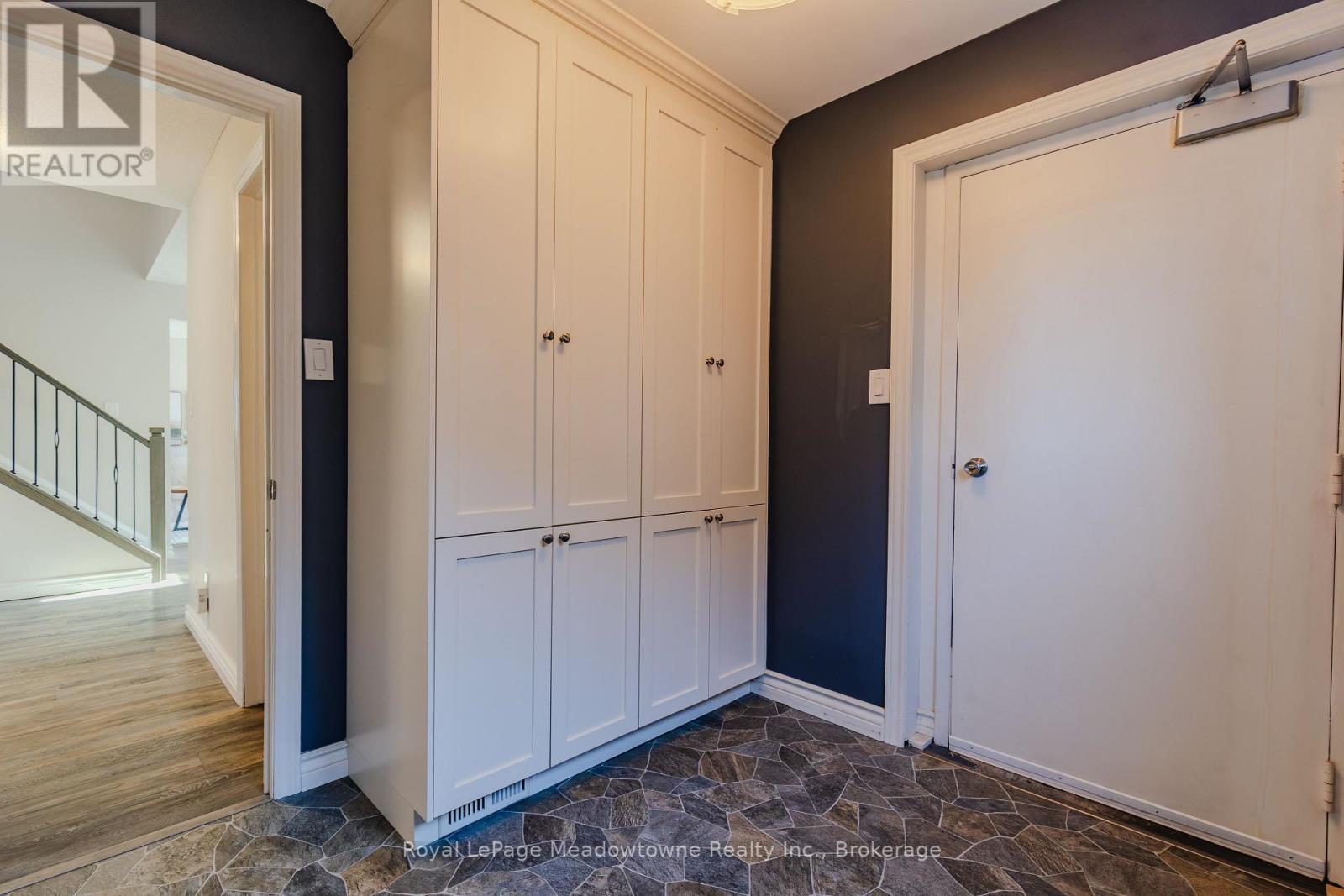 












740 ROBERTSON CRESCENT

,
Milton (TM Timberlea),




Ontario
L9T4W4

