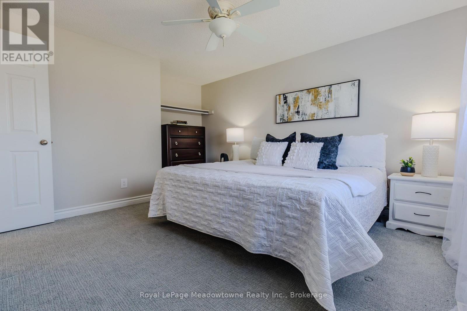 












740 ROBERTSON CRESCENT

,
Milton (TM Timberlea),




Ontario
L9T4W4

