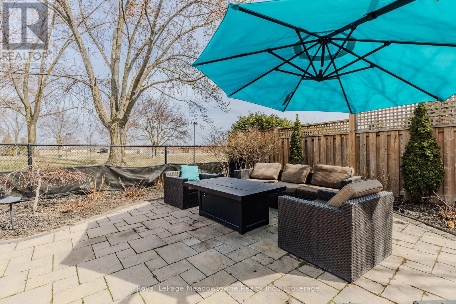 












740 ROBERTSON CRESCENT

,
Milton (TM Timberlea),




Ontario
L9T4W4

