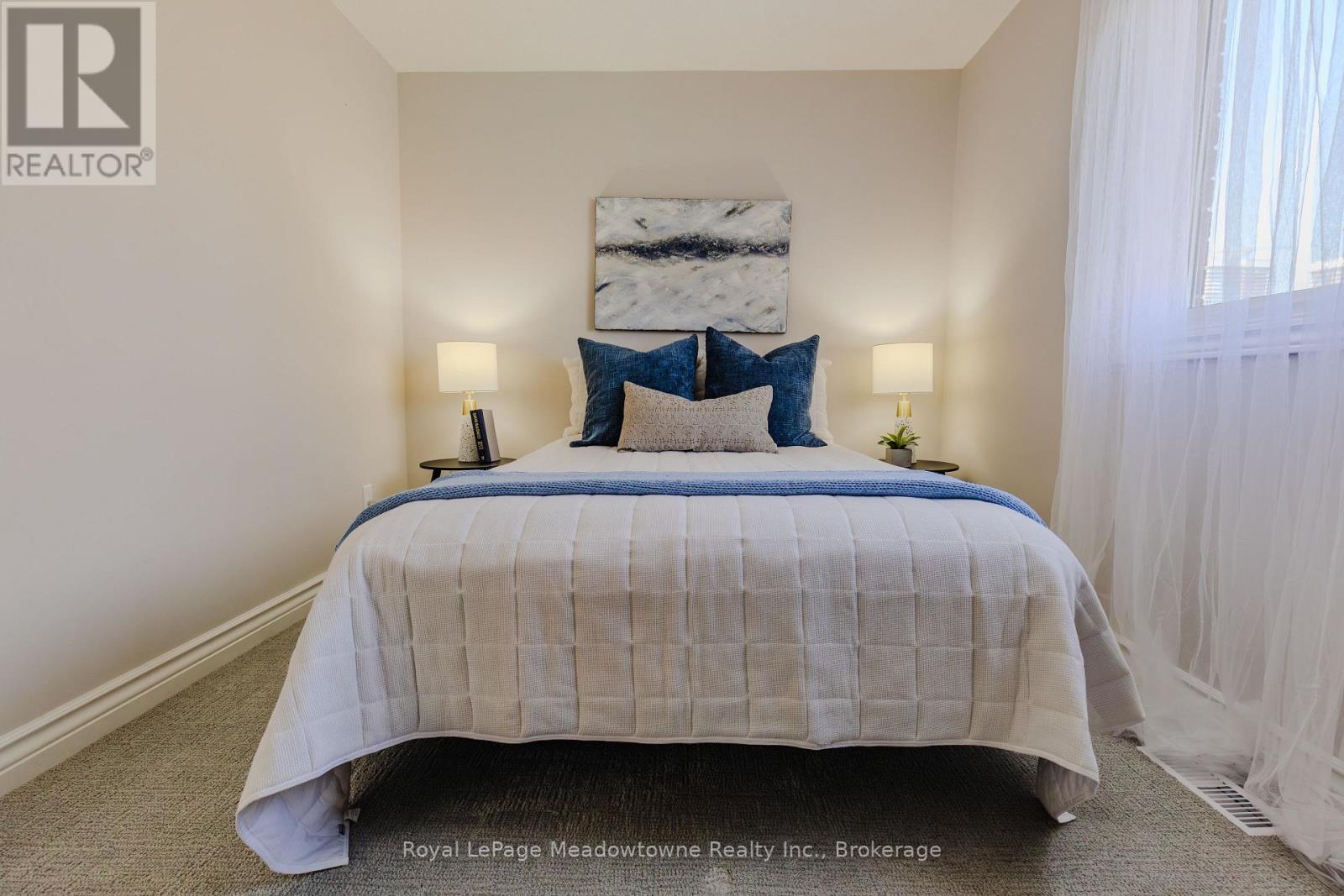 












740 ROBERTSON CRESCENT

,
Milton (TM Timberlea),




Ontario
L9T4W4

