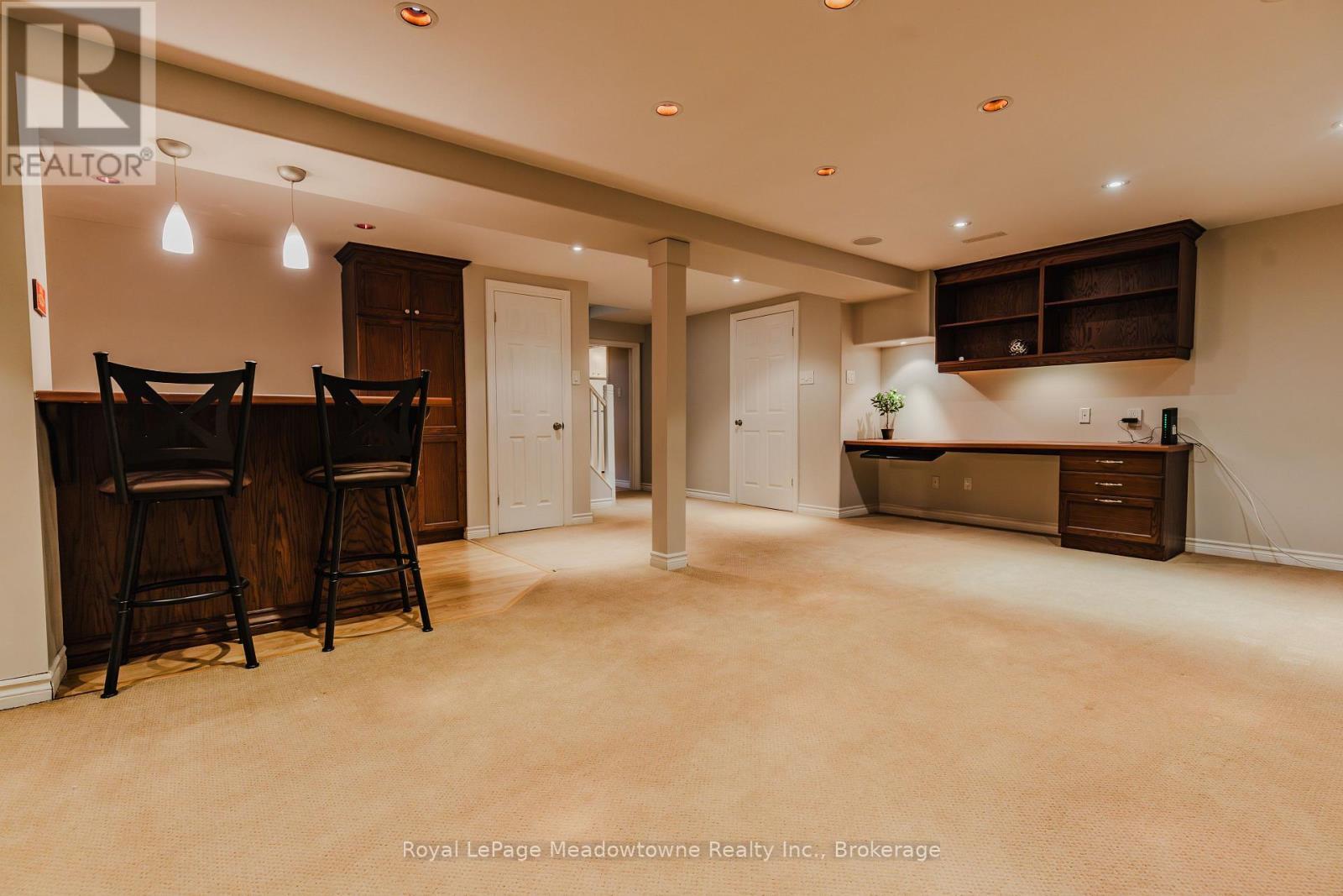 












740 ROBERTSON CRESCENT

,
Milton (TM Timberlea),




Ontario
L9T4W4

