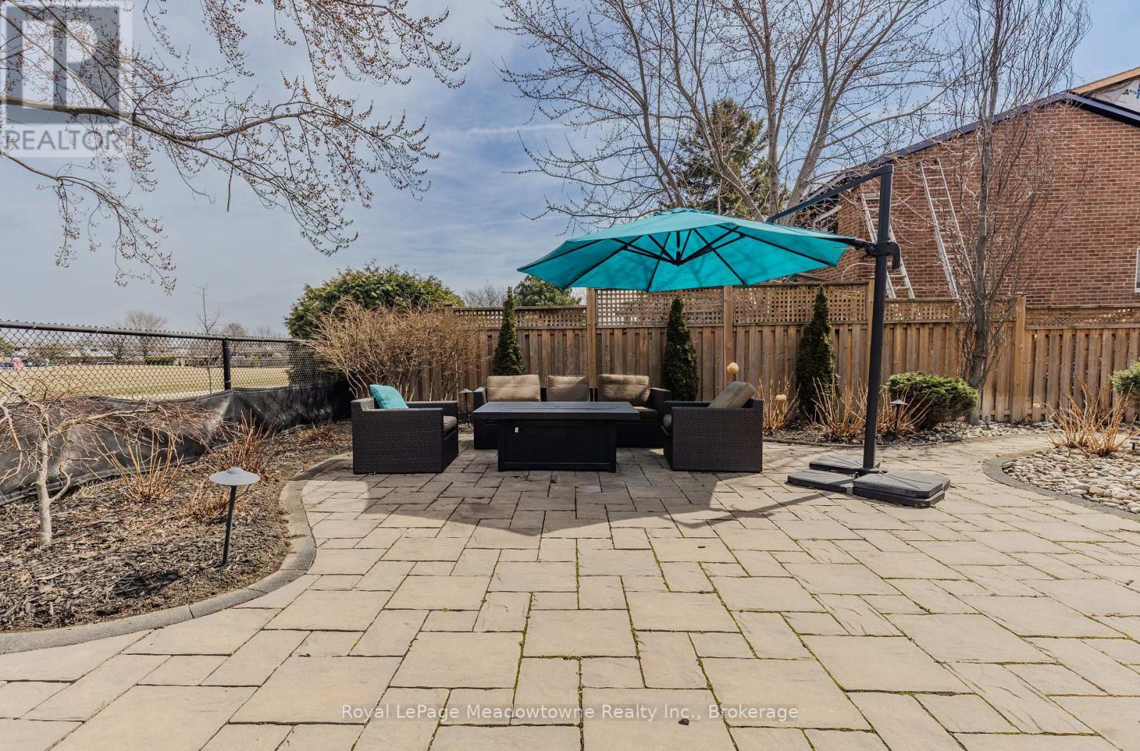 












740 ROBERTSON CRESCENT

,
Milton (TM Timberlea),




Ontario
L9T4W4

