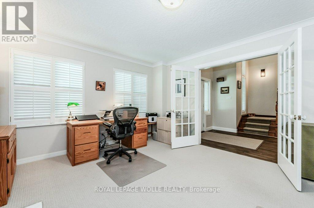 












219 CORRIE CRESCENT

,
Waterloo,




Ontario
N2L5W3

