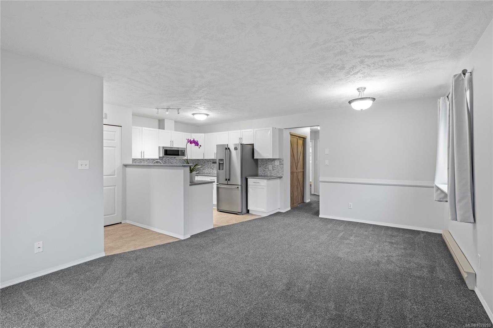 









2191


Murrelet

Dr, 125,
Comox,




BC
V9M 3Y1

