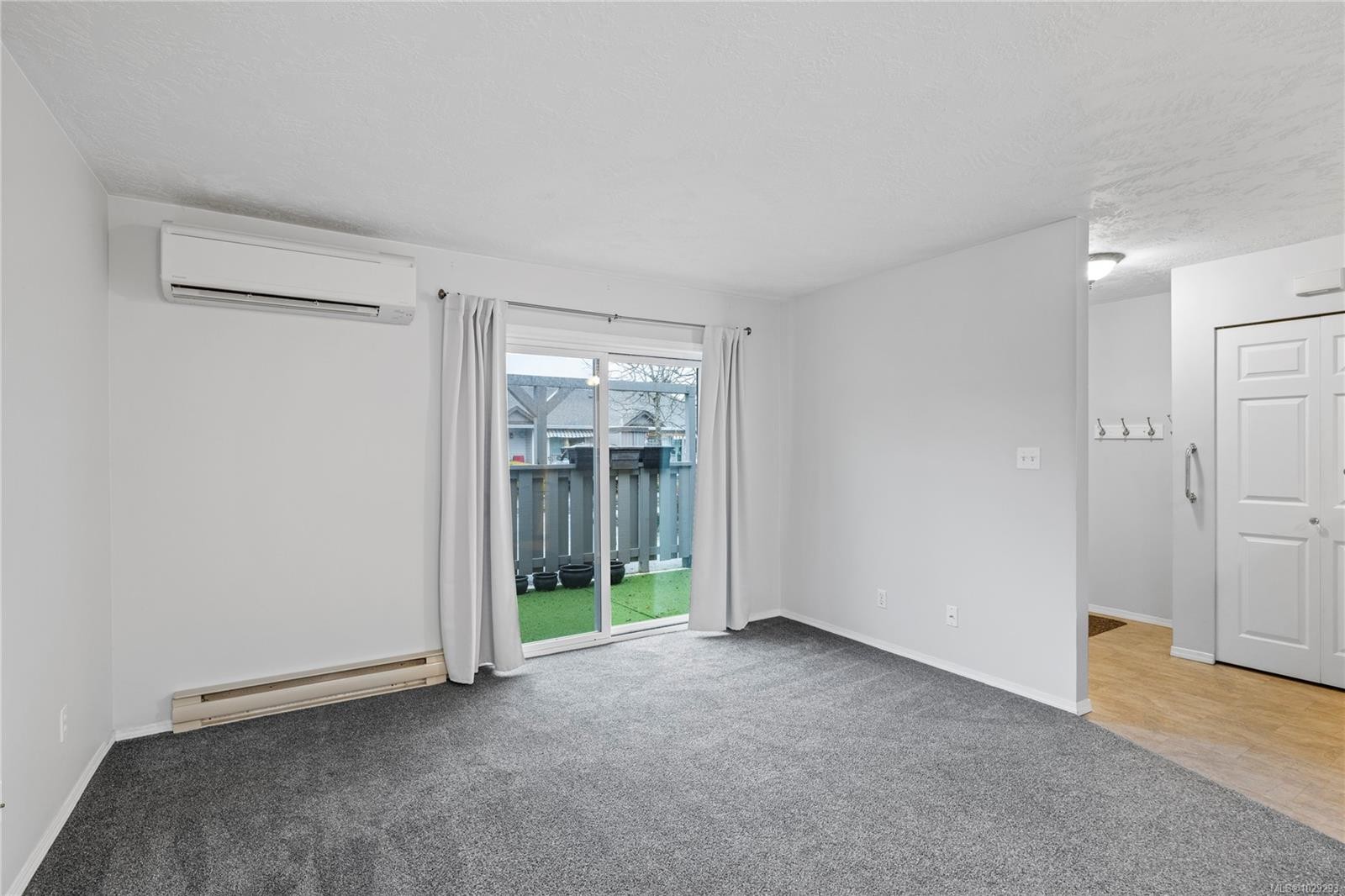 









2191


Murrelet

Dr, 125,
Comox,




BC
V9M 3Y1

