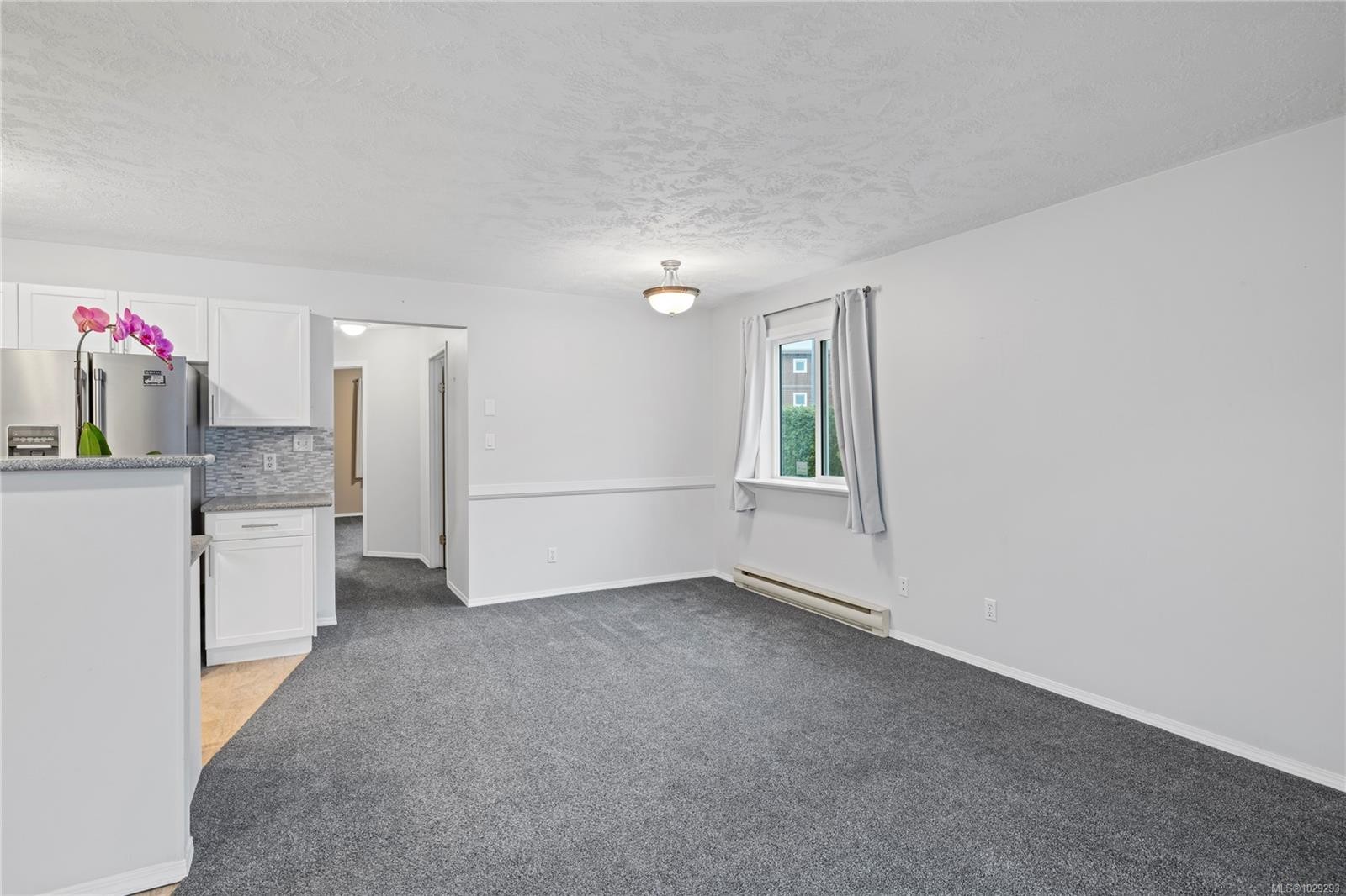 









2191


Murrelet

Dr, 125,
Comox,




BC
V9M 3Y1

