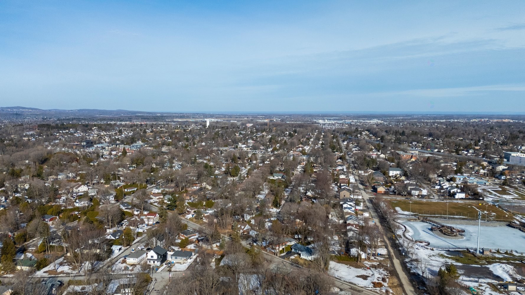 









1601


Rue Lakebreeze

,
Deux-Montagnes,







QC
J7R1C6

