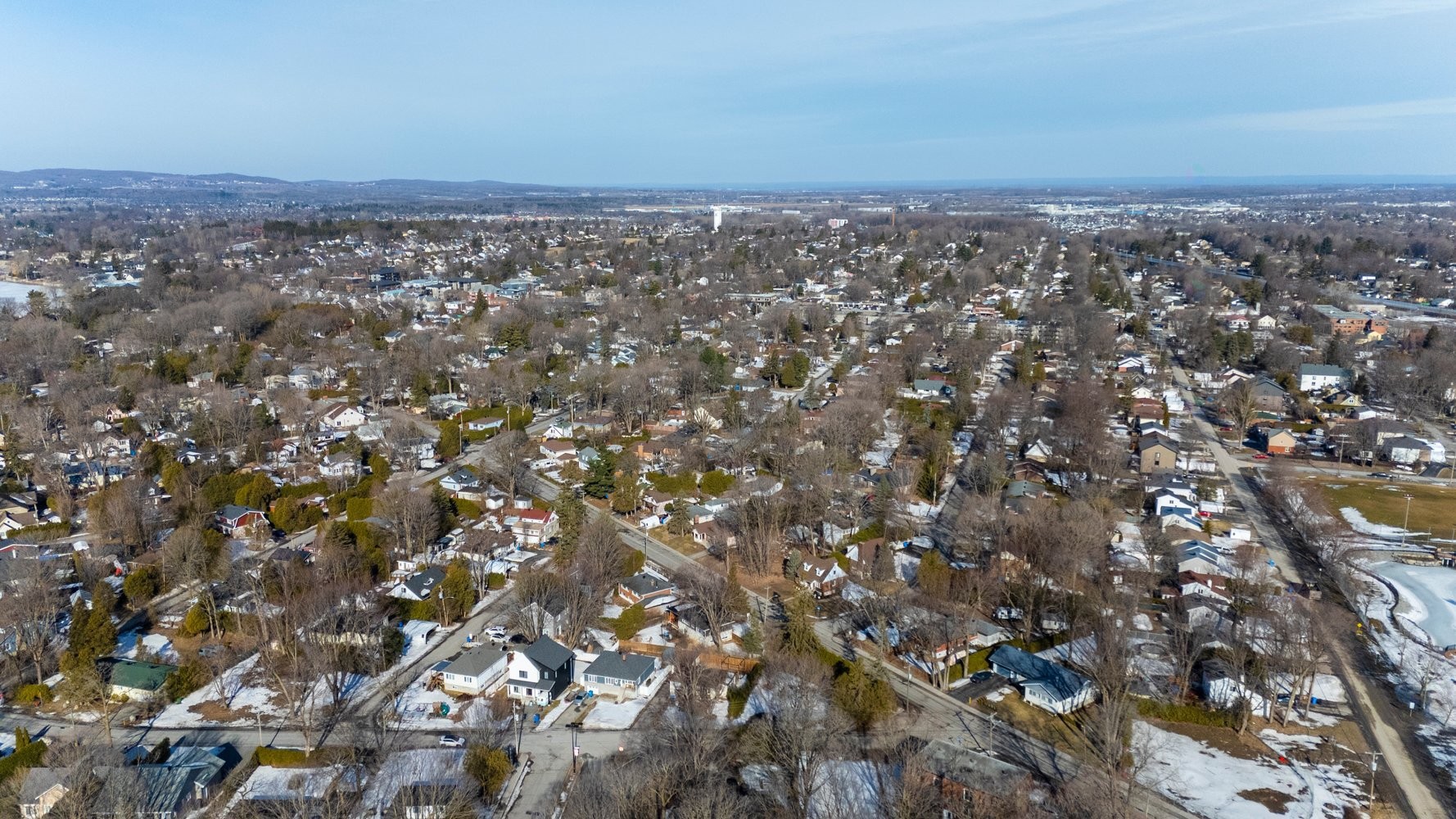 









1601


Rue Lakebreeze

,
Deux-Montagnes,







QC
J7R1C6

