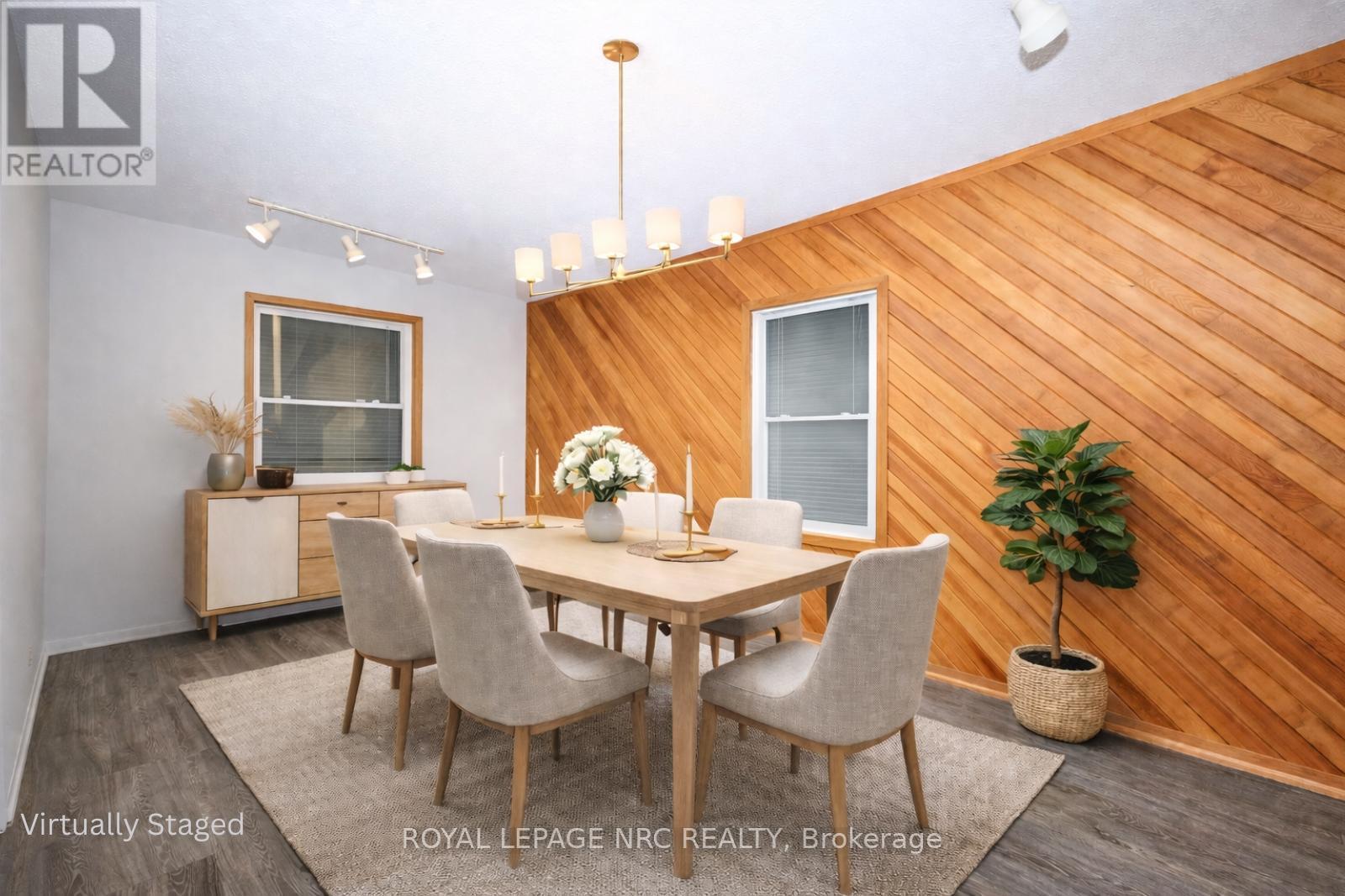 












8 CLARK STREET

,
St. Catharines (Downtown),




Ontario
L2R5G2

