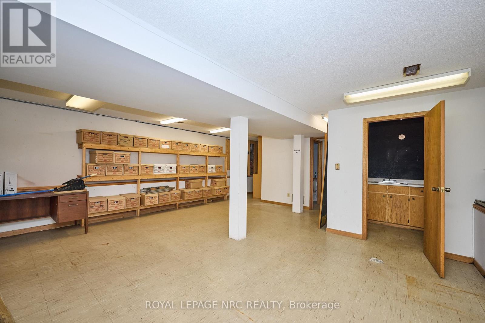 












8 CLARK STREET

,
St. Catharines (Downtown),




Ontario
L2R5G2

