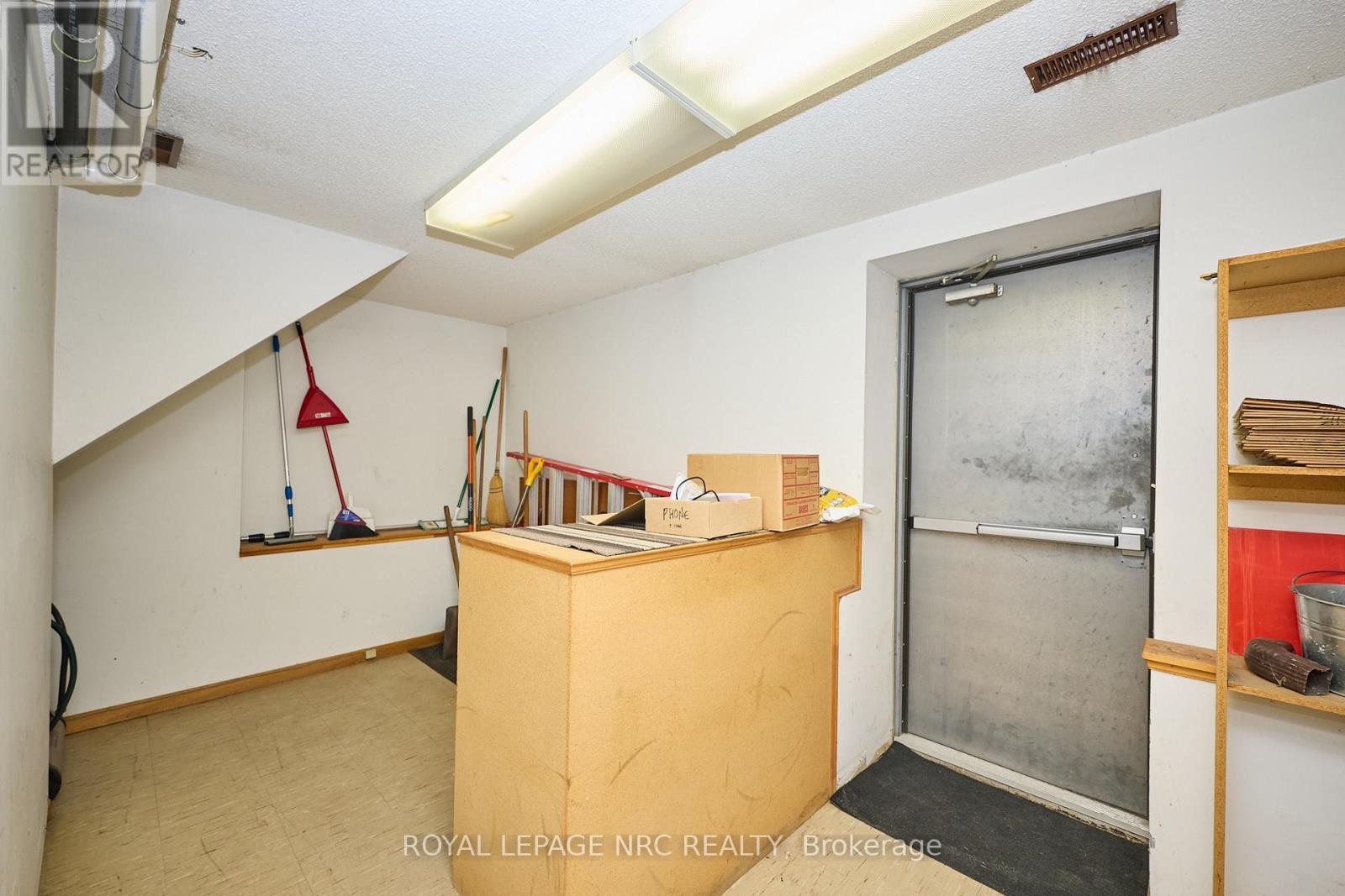 












8 CLARK STREET

,
St. Catharines (Downtown),




Ontario
L2R5G2

