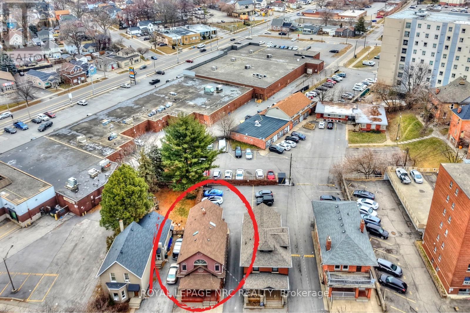 












8 CLARK STREET

,
St. Catharines (Downtown),




Ontario
L2R5G2

