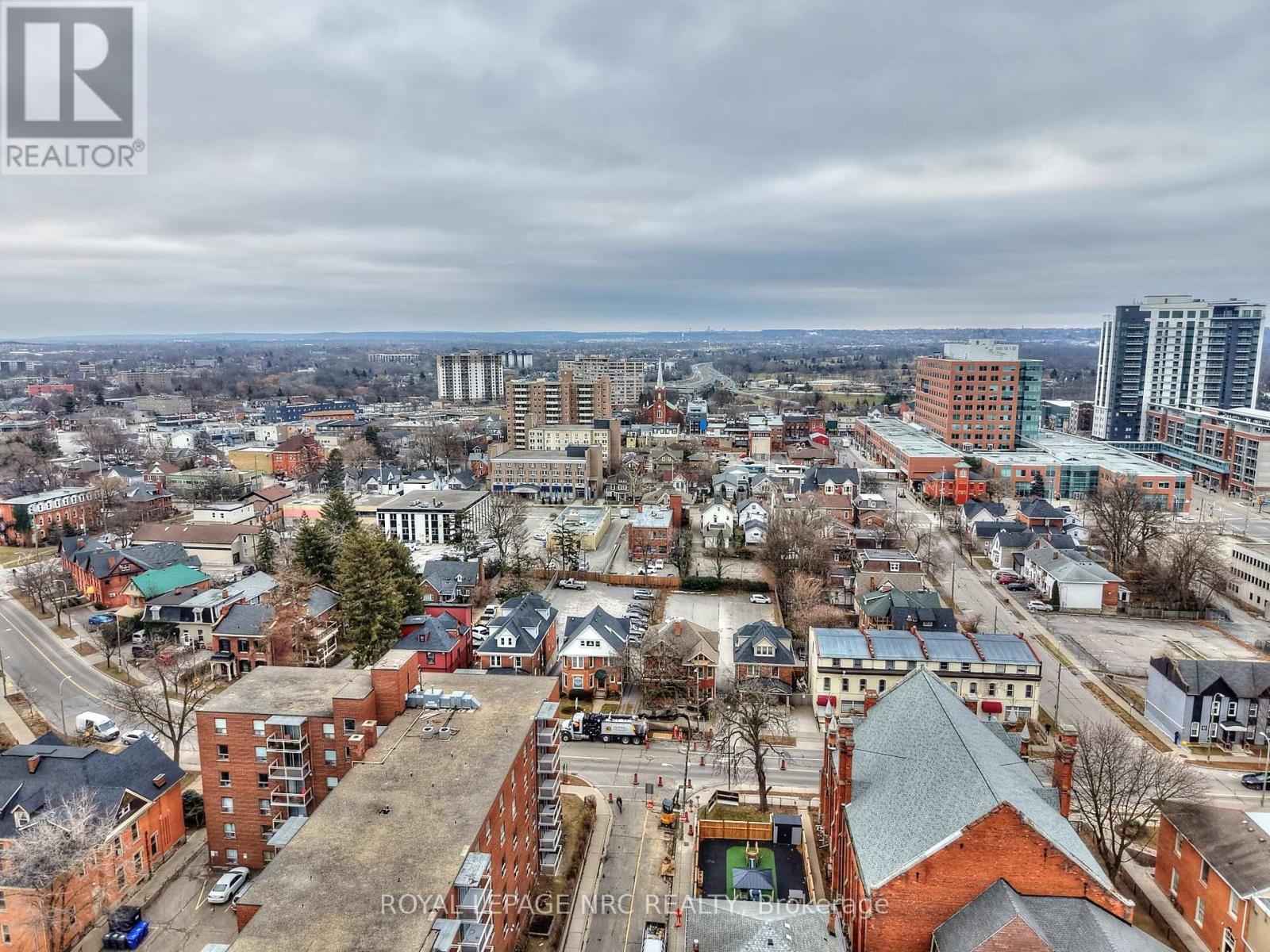 












8 CLARK STREET

,
St. Catharines (Downtown),




Ontario
L2R5G2

